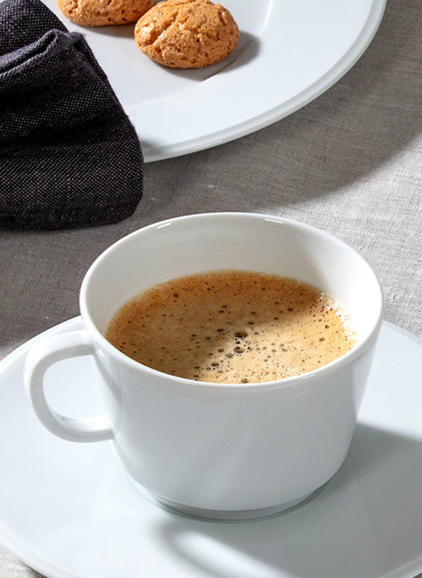 MEISSEN PORZELLAN-MANUFAKTUR Coffee cup VITRUV PUR with saucer, Color: WHITE (Image 3)