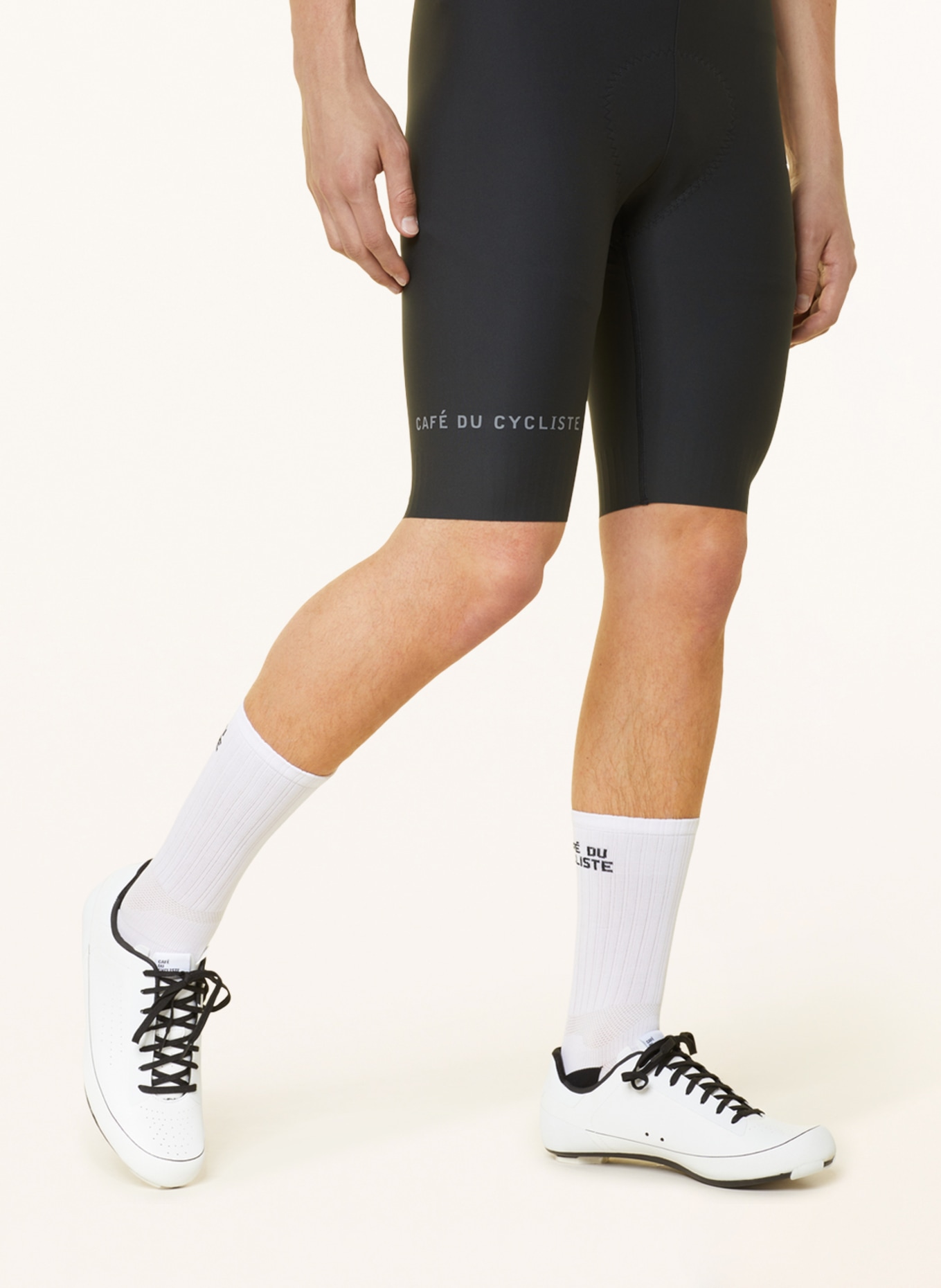 CAFÉ DU CYCLISTE Cycling shorts MARINETTE with straps and padded insert, Color: DARK GRAY (Image 5)
