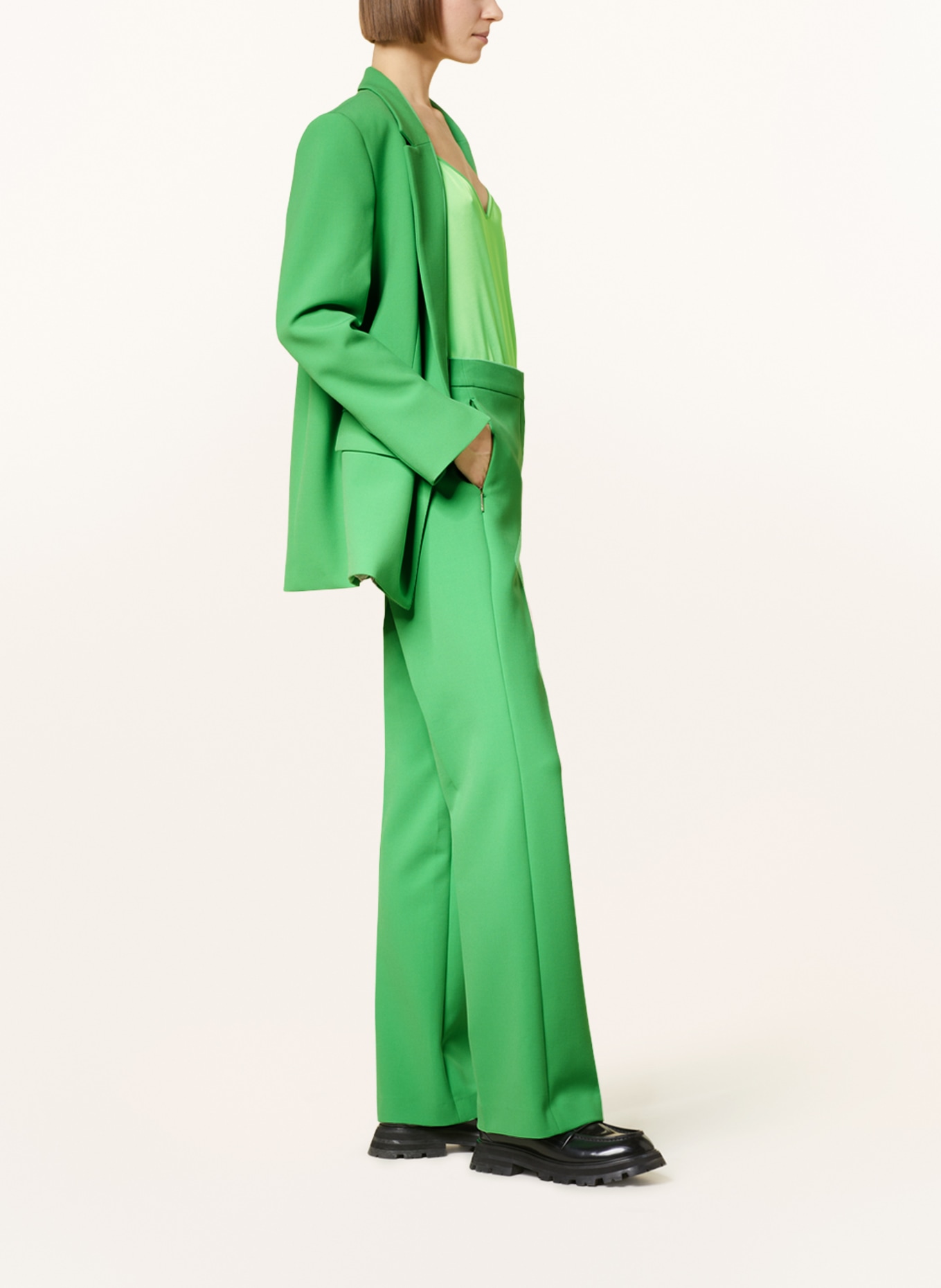 MARC CAIN Trousers WIONA, Color: LIGHT GREEN (Image 4)