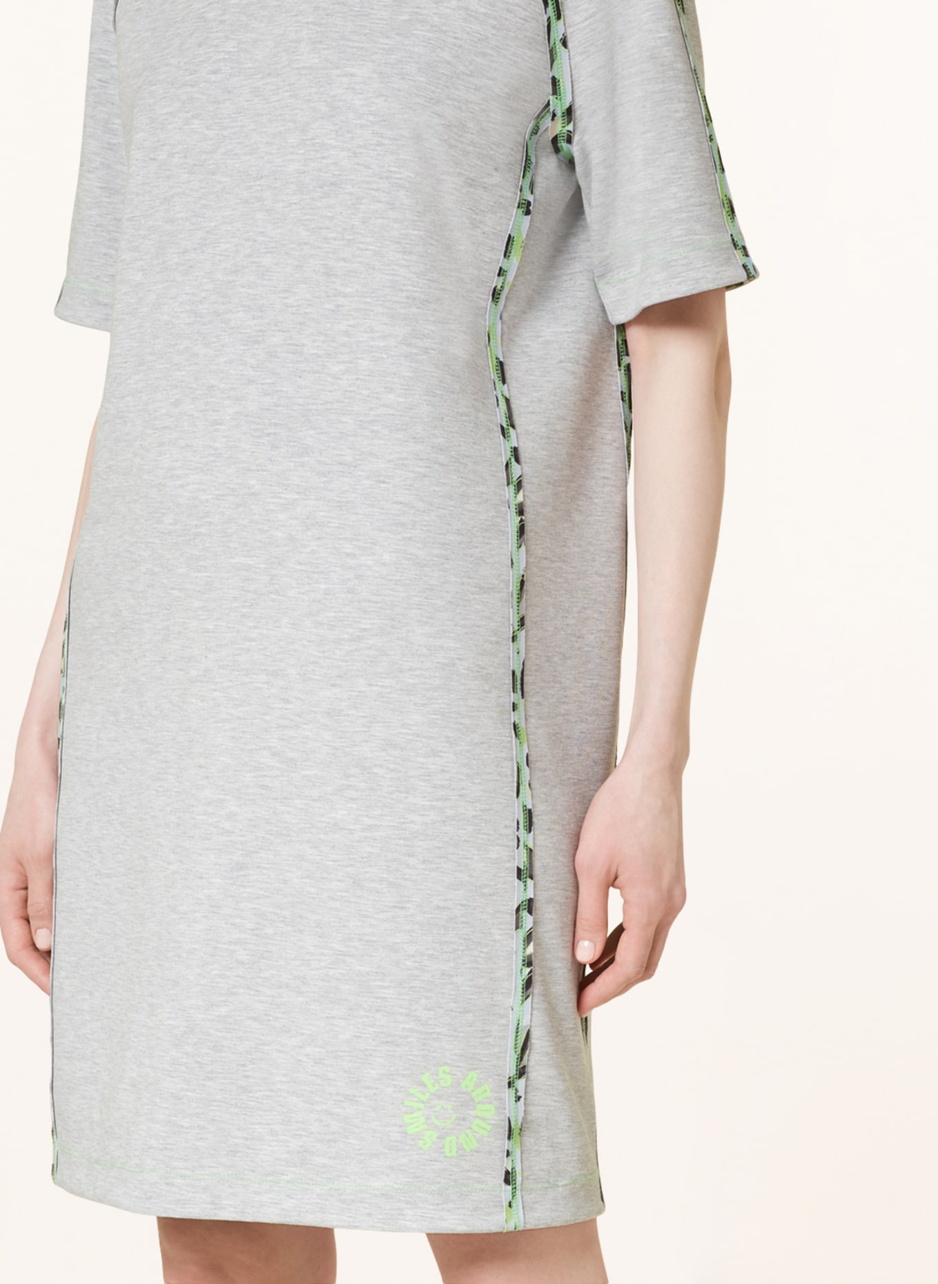 MARC CAIN Kleid zum Wenden, Farbe: 810 silver grey (Bild 5)