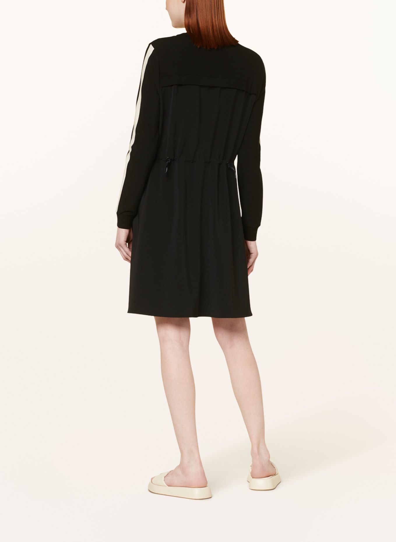 MARC CAIN Dzianinowa sukienka z mieszanki materiałów, Kolor: 910 black and white (Obrazek 3)