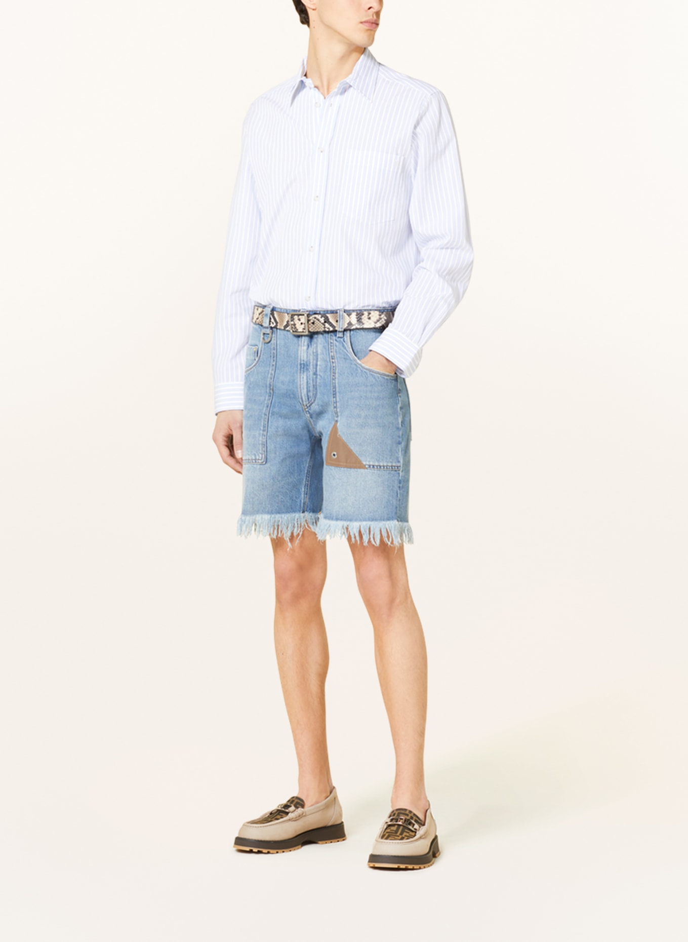 FENDI Szorty jeansowe z frędzlami, Kolor: F0QG0 DARK BLU (Obrazek 2)