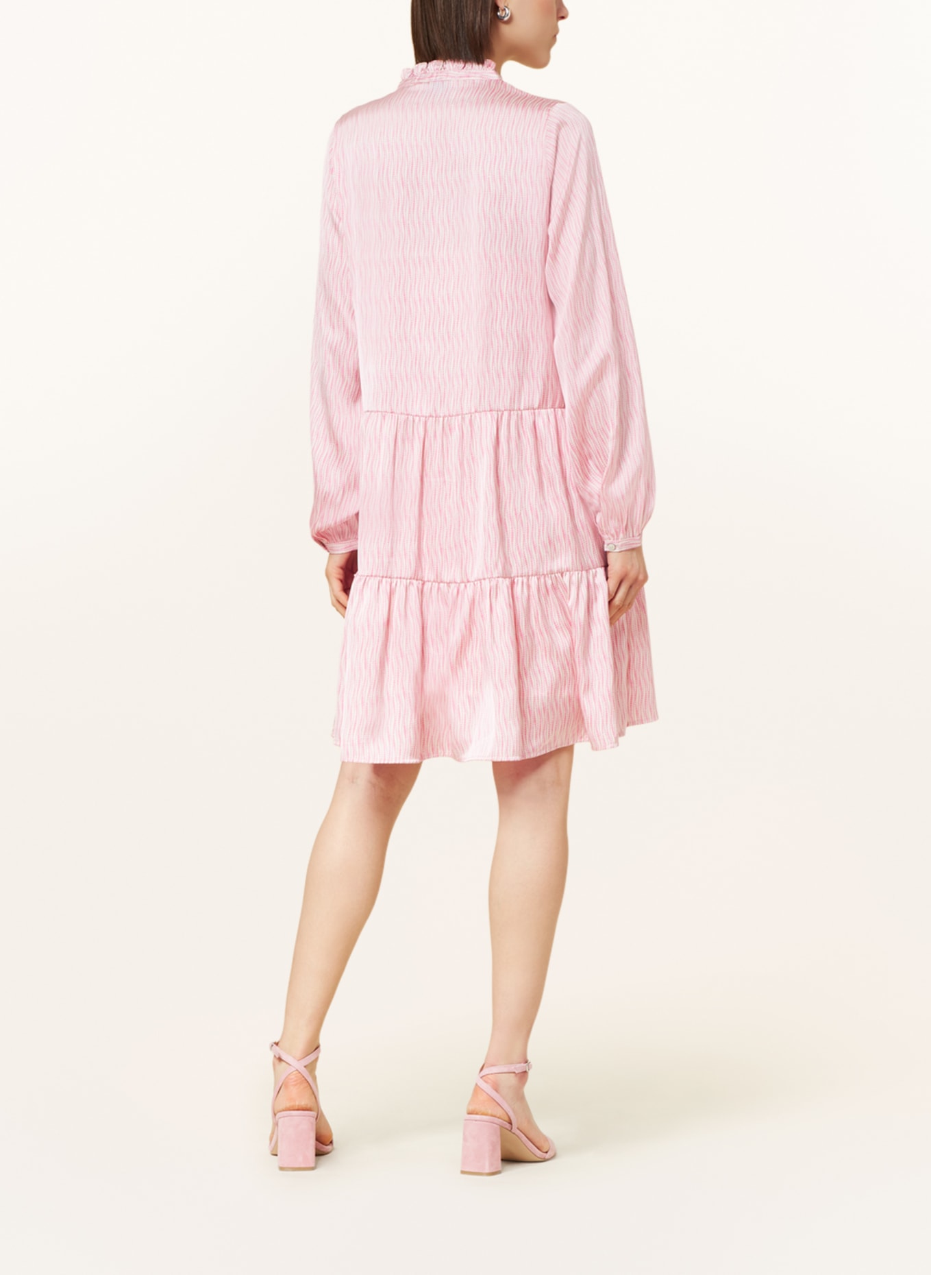 NEO NOIR Kleid FEDERICA mit Rüschen, Farbe: PINK/ ROSA/ WEISS (Bild 3)