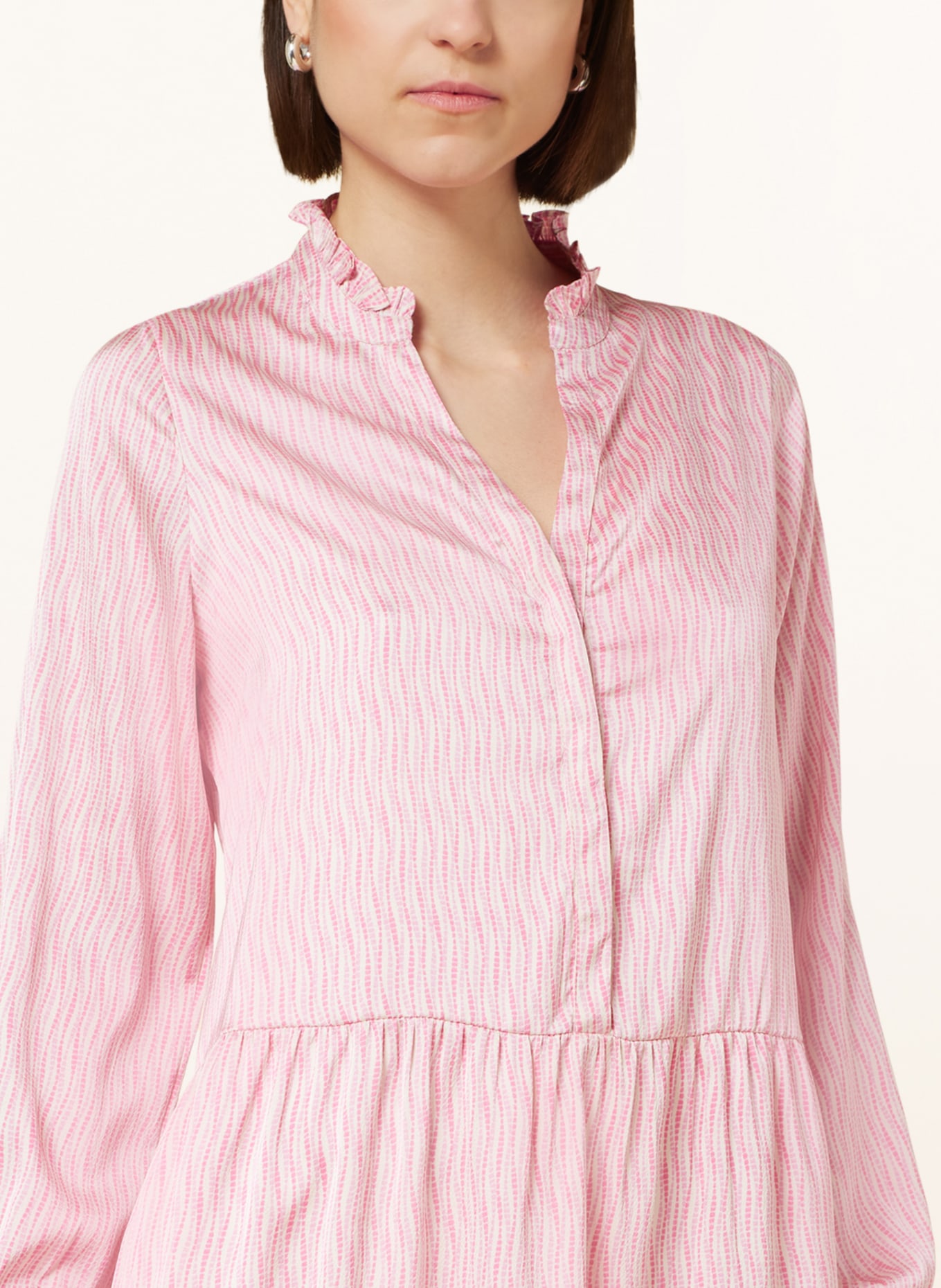 NEO NOIR Kleid FEDERICA mit Rüschen, Farbe: PINK/ ROSA/ WEISS (Bild 4)