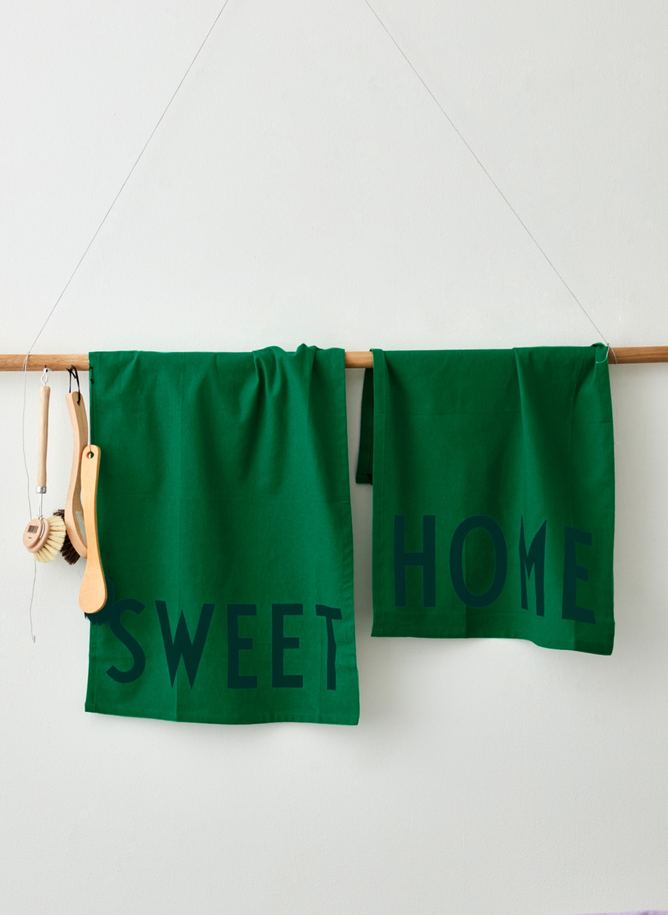 DESIGN LETTERS Set of 2 dish towels, Color: GREEN (Image 4)