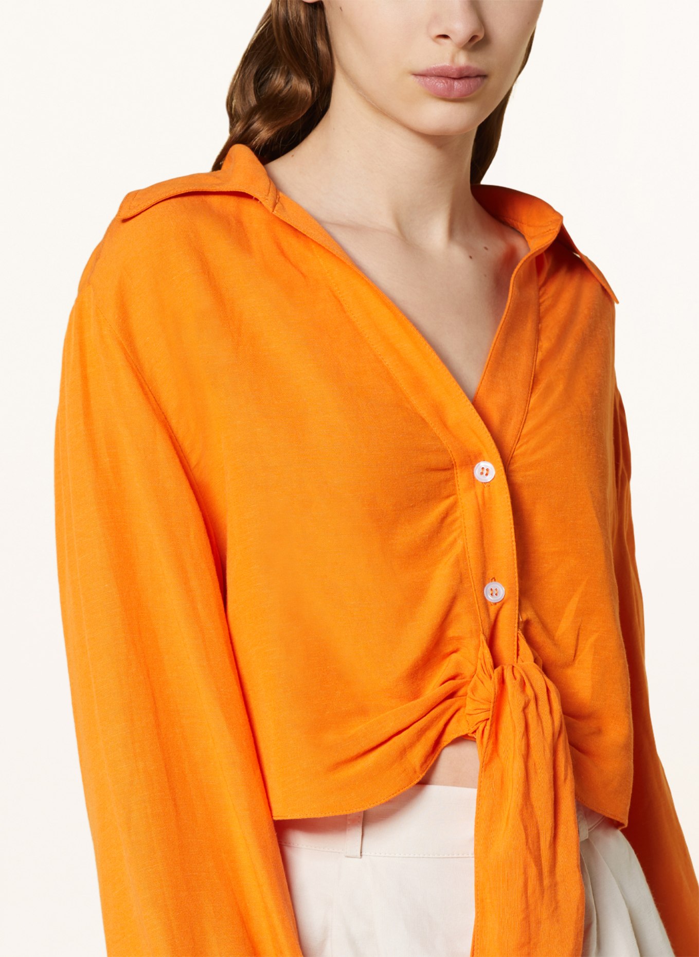 OH APRIL Cropped-Bluse SOLÈNE aus Seide, Farbe: ORANGE (Bild 4)