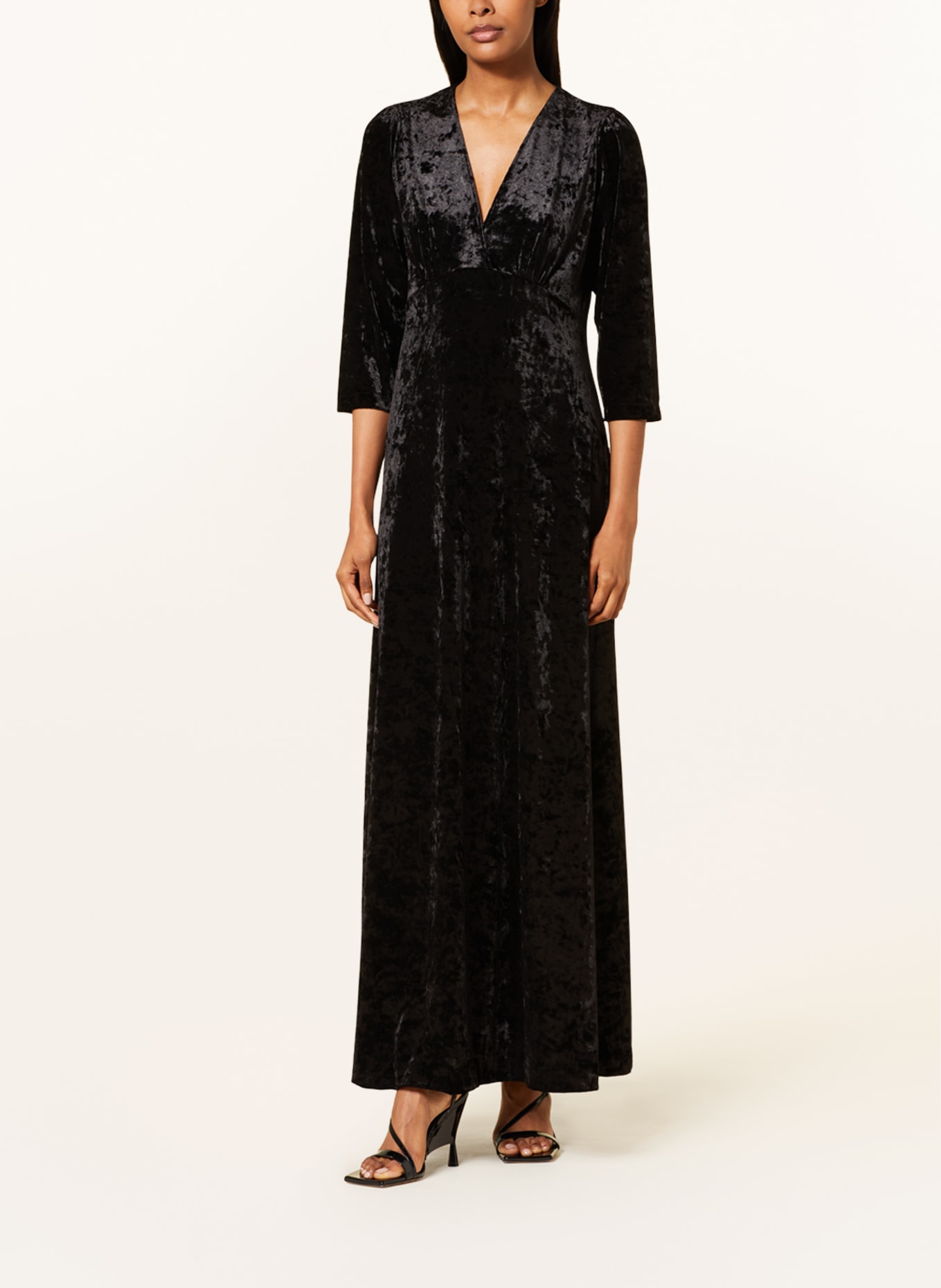 ANNA's Velvet dress, Color: BLACK (Image 2)