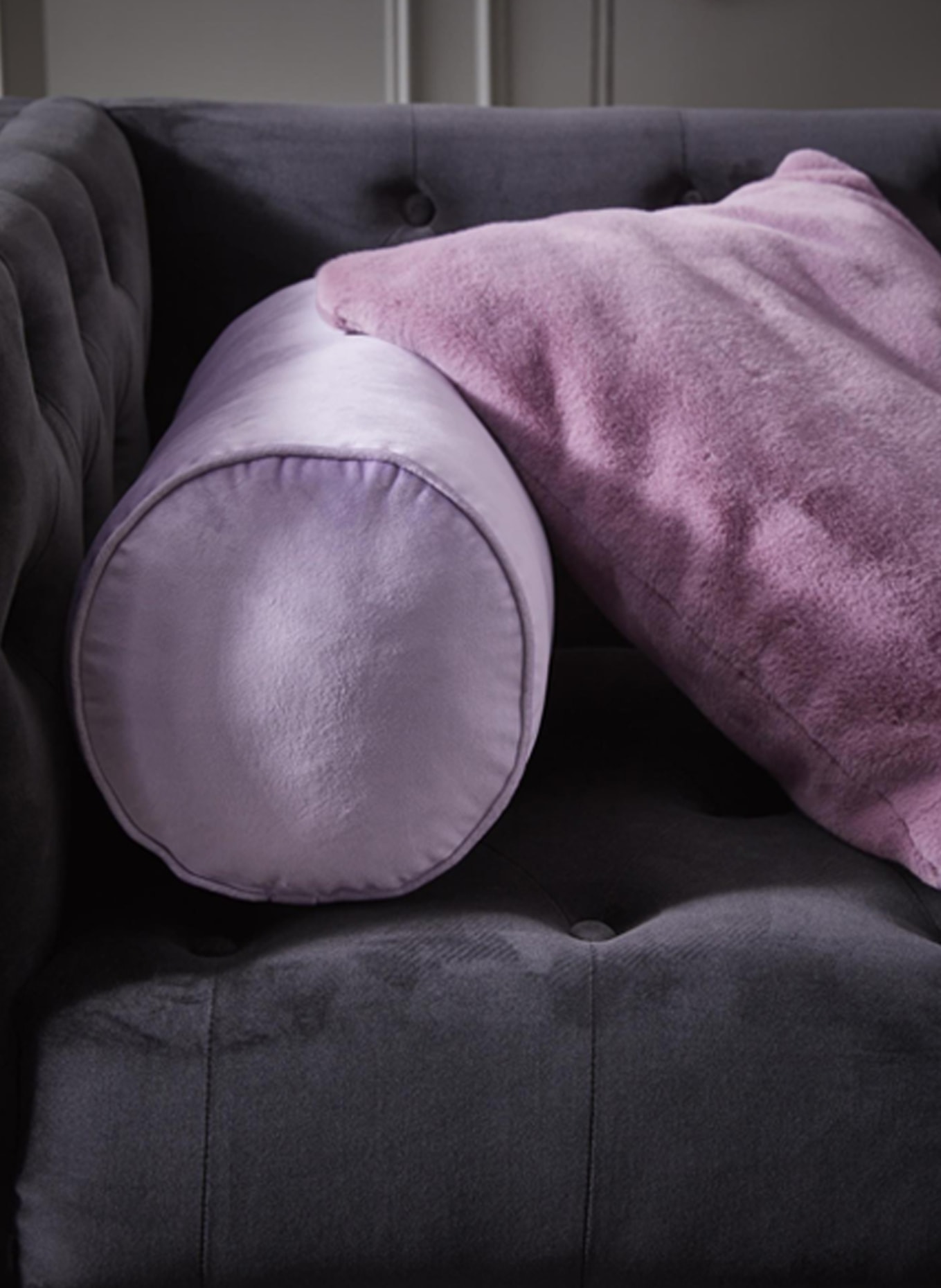 ESSENZA Decorative cushion DAILAH made of velvet, Color: LIGHT PURPLE (Image 2)