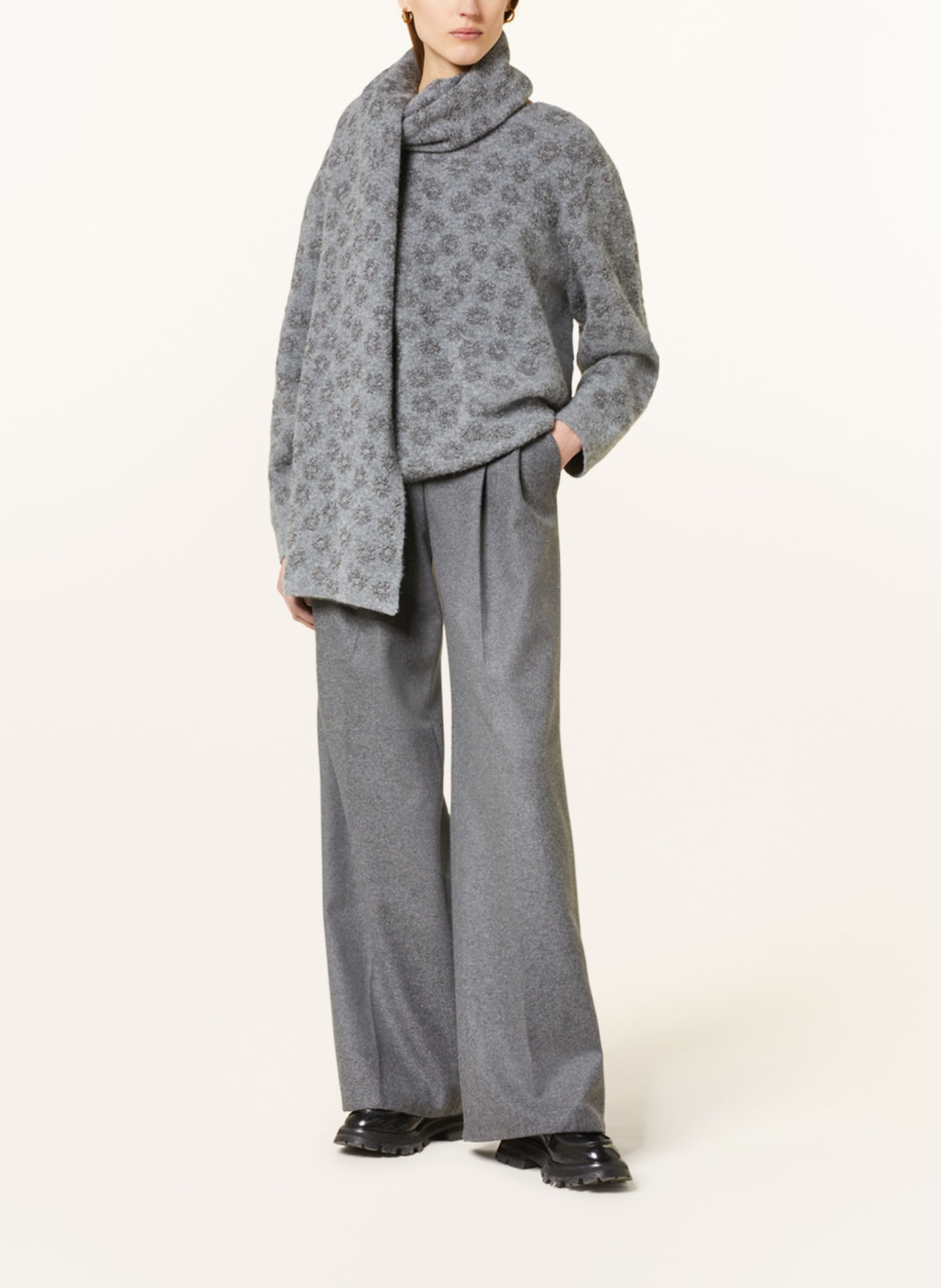 DOROTHEE SCHUMACHER Sweater with glitter thread, Color: GRAY/ SILVER (Image 2)
