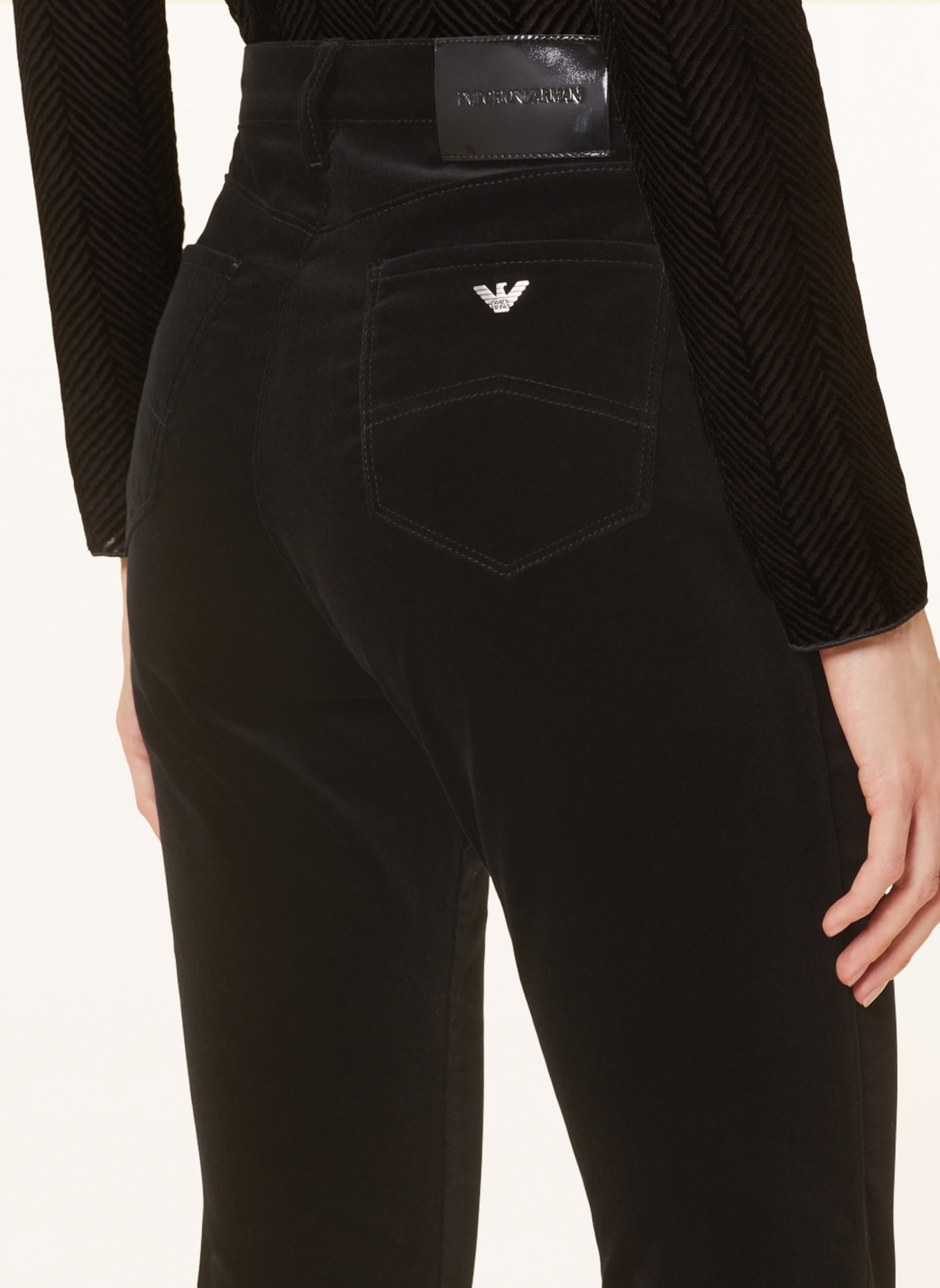 EMPORIO ARMANI Spodnie z aksamitu, Kolor: 0999 BLACK (Obrazek 5)