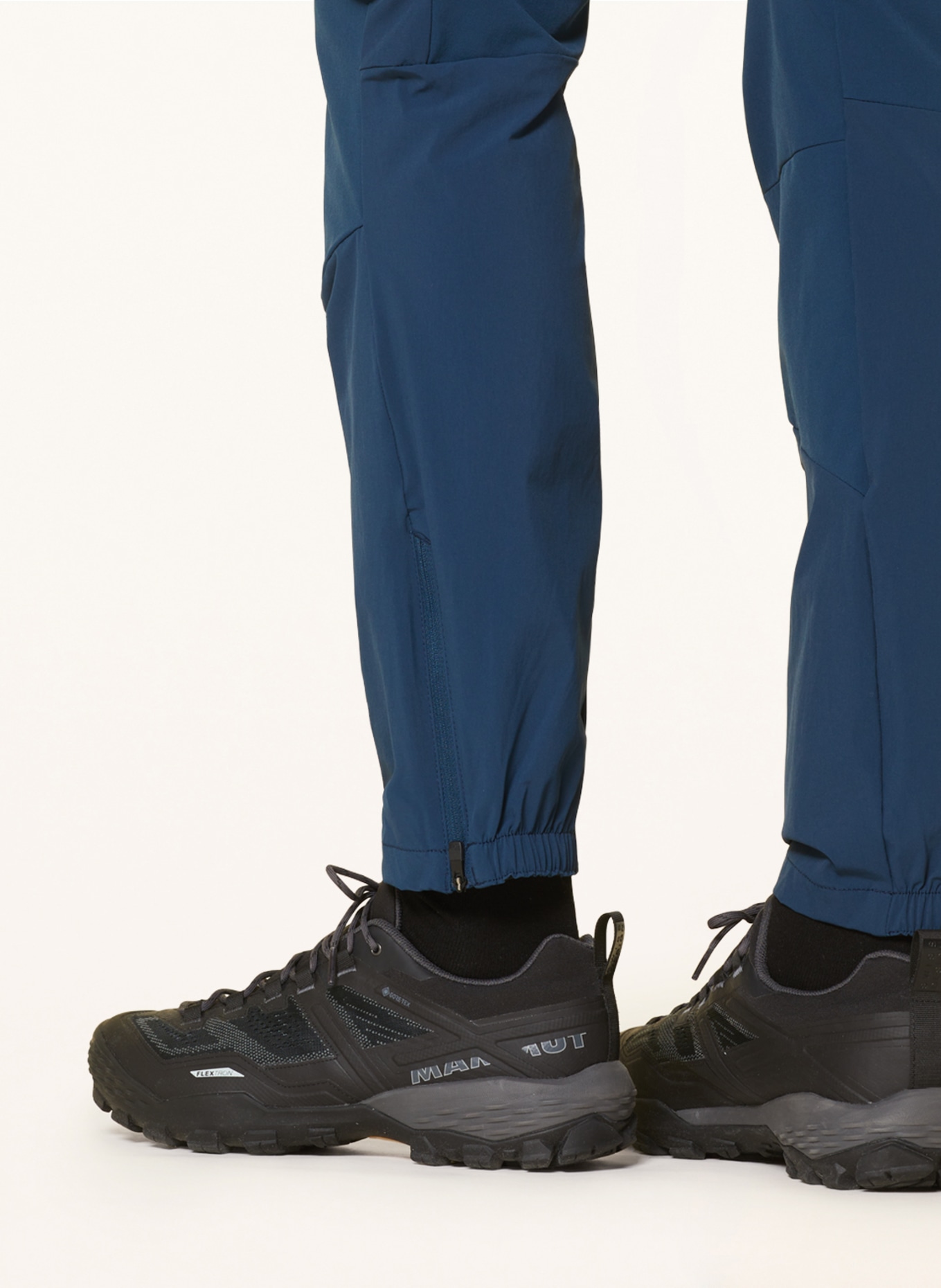 VAUDE Pantalon outdoor SCOPI III: BLEU FONCÉ