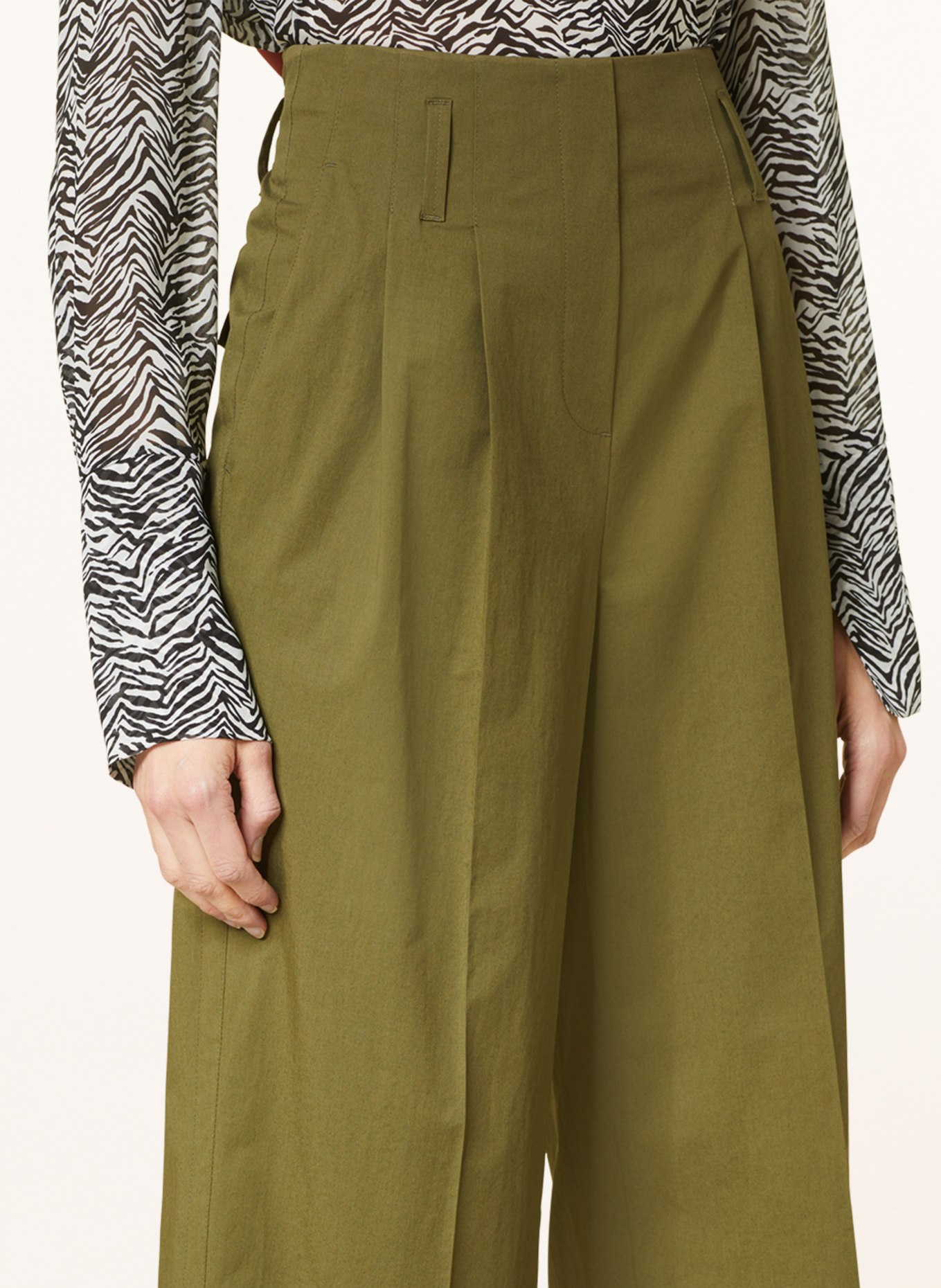 LUISA CERANO Paper bag trousers, Color: OLIVE (Image 5)