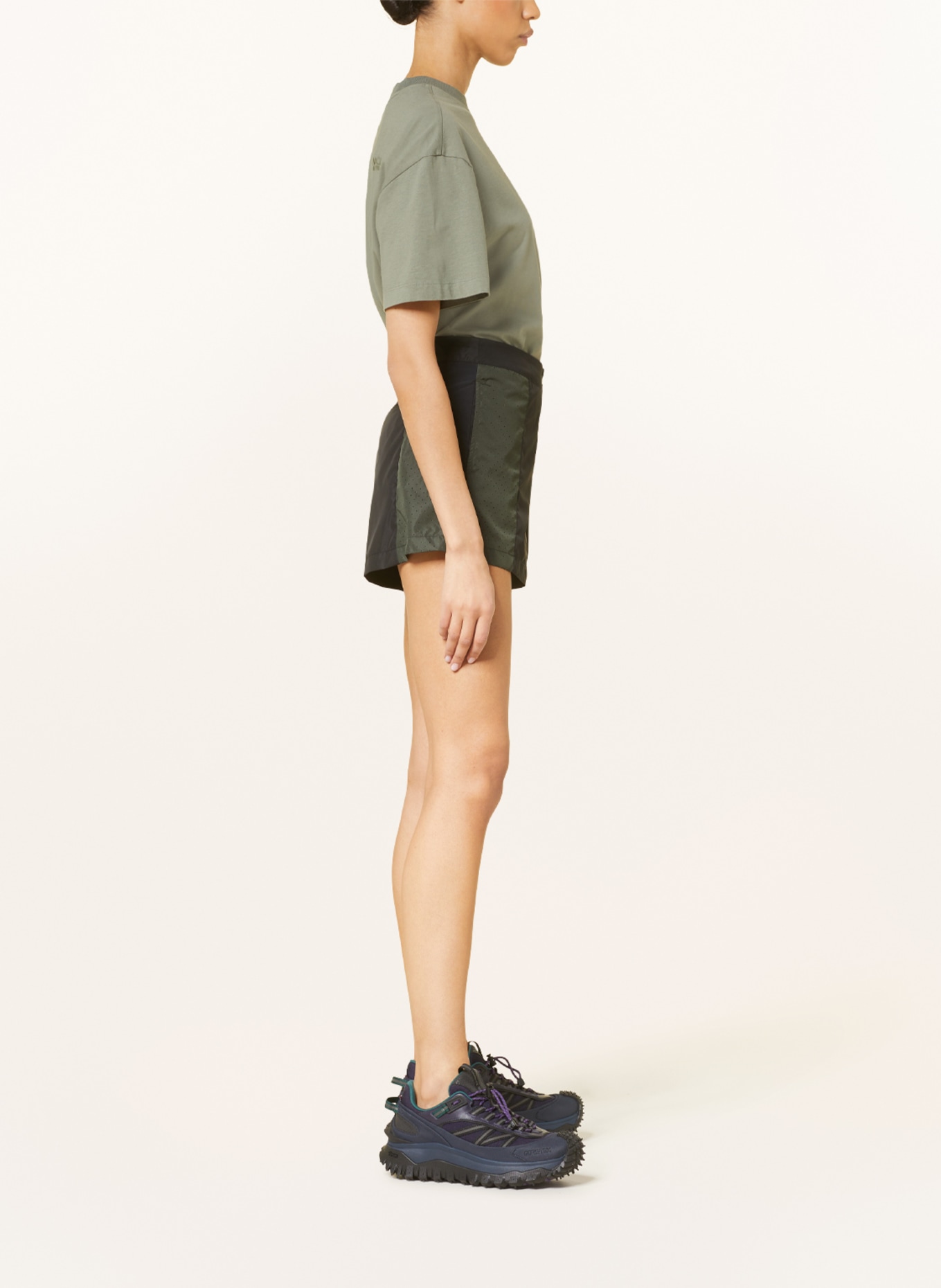 MONCLER Shorts with mesh, Color: BLACK/ KHAKI (Image 4)