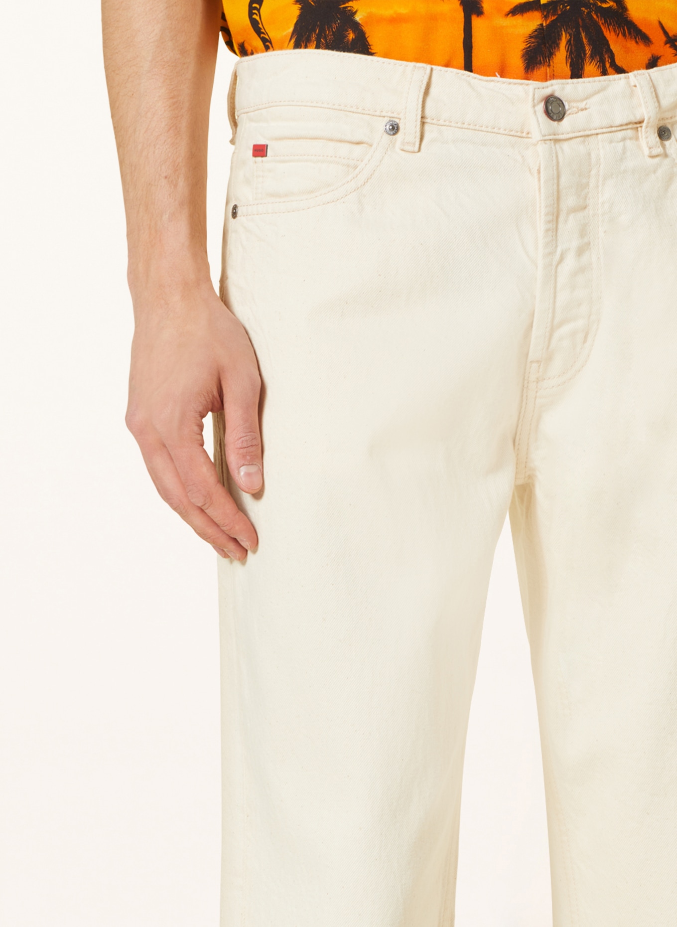 HUGO Jeans HUGO Tapered Fit, Farbe: 101 NATURAL (Bild 5)