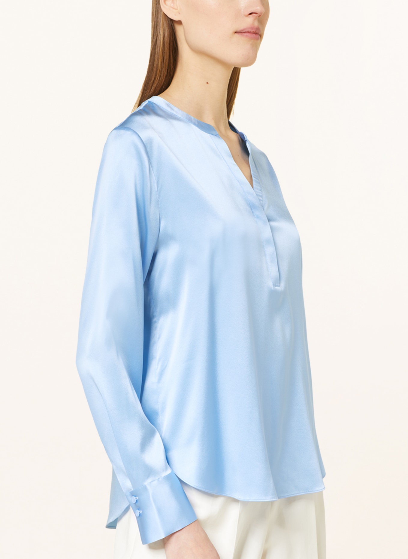 HERZEN'S ANGELEGENHEIT Shirt blouse in silk: LIGHT BLUE