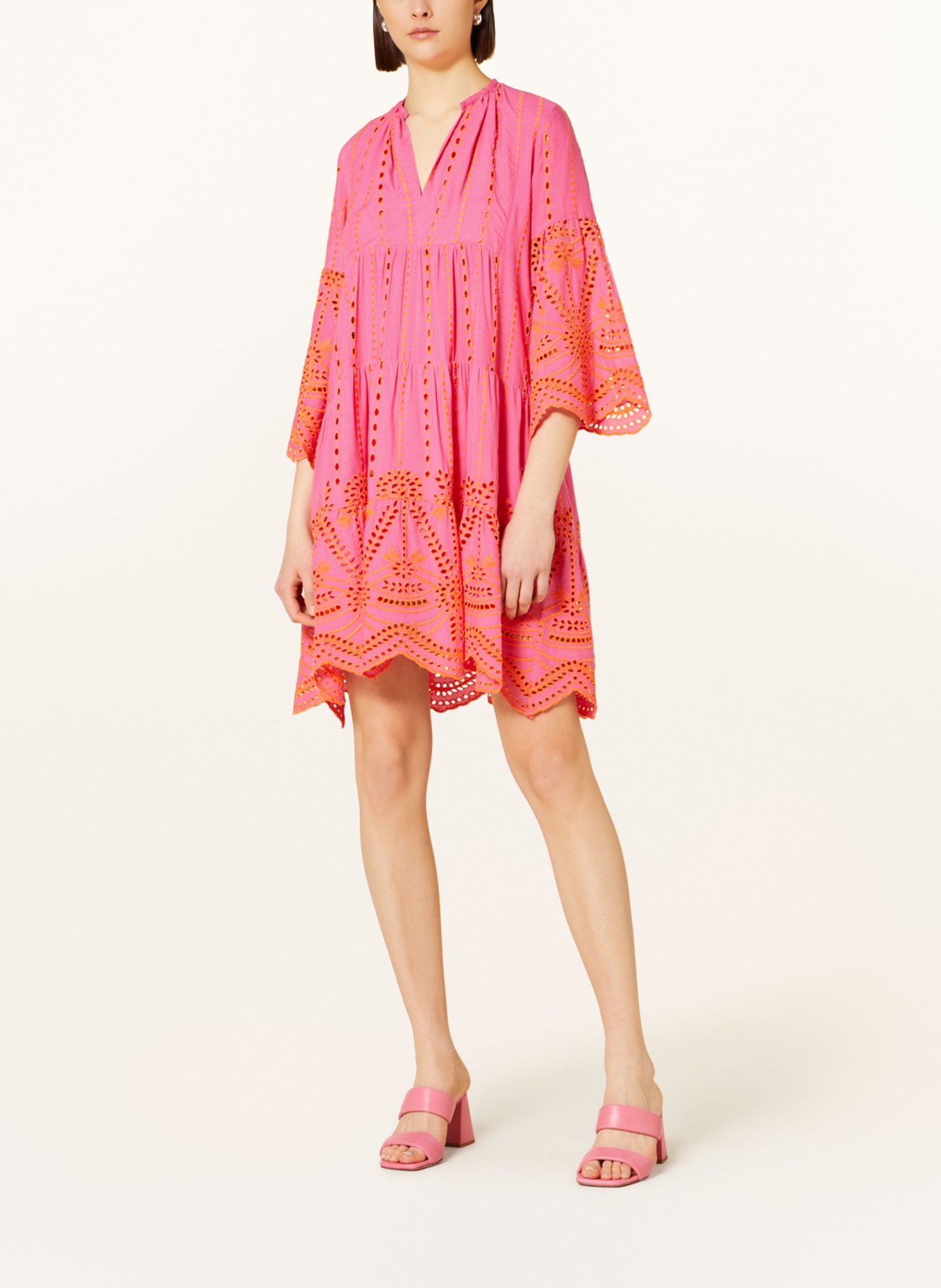 VALÉRIE KHALFON Sukienka RIVA z rękawami 3/4 i dziurkowaną koronką, Kolor: MOCNORÓŻOWY/ CIEMNOŻÓŁTY (Obrazek 2)