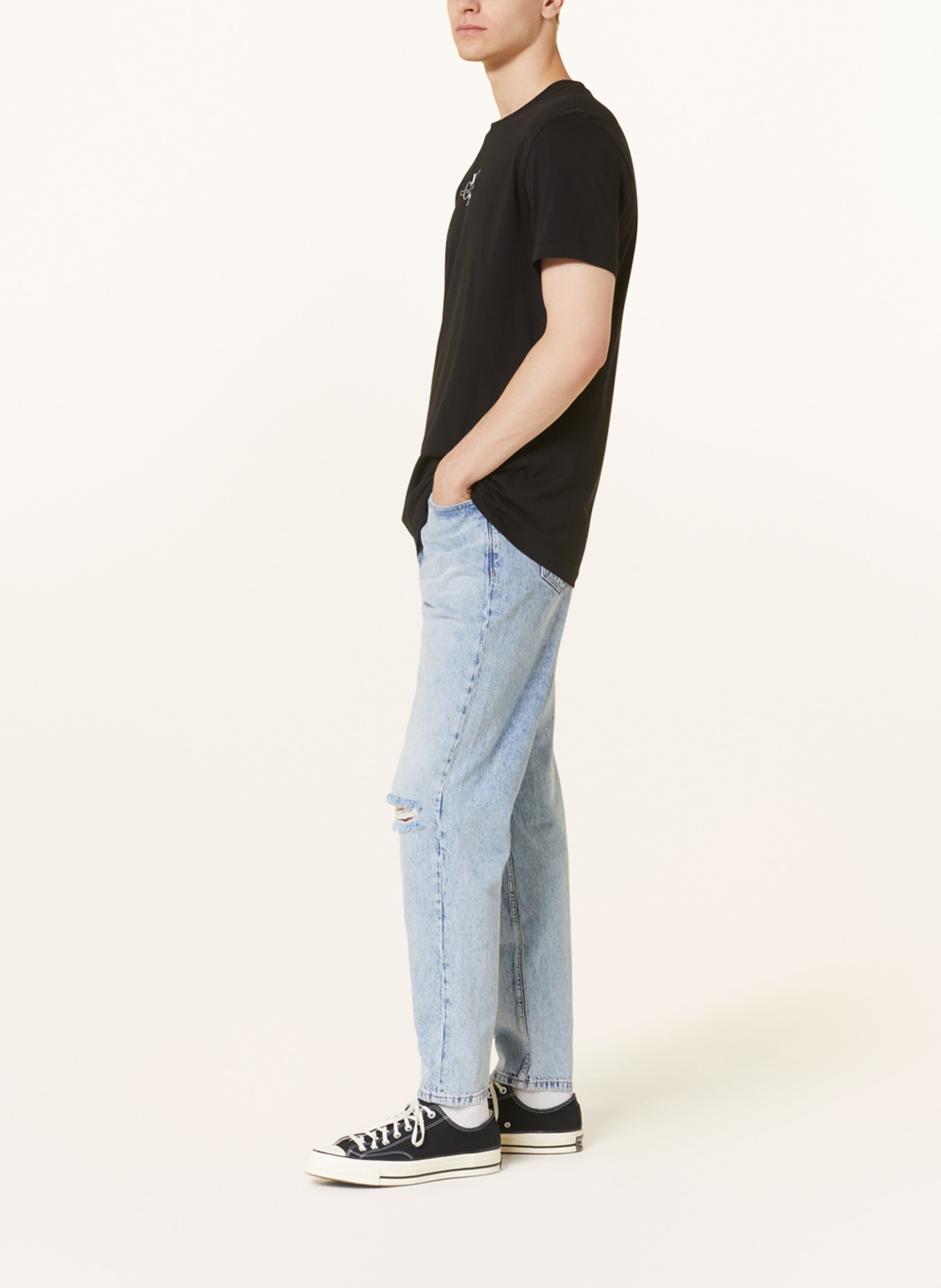 Calvin Klein Jeans Jeansy w stylu destroyed regular taper fit, Kolor: 1A4 DENIM MEDIUM (Obrazek 4)