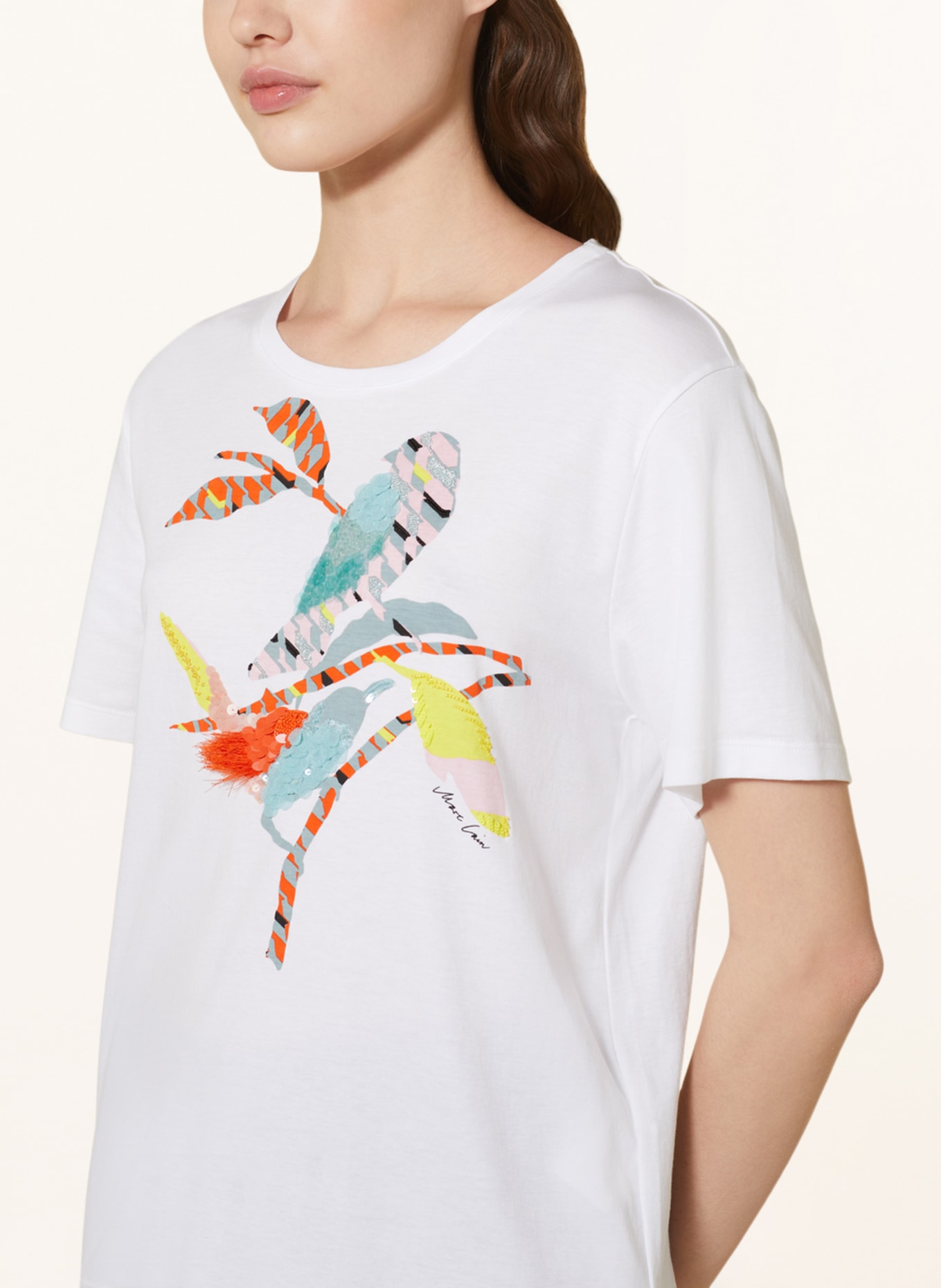 MARC CAIN T-shirt z cekinami i ozdobnymi kamykami, Kolor: 100 WHITE (Obrazek 4)