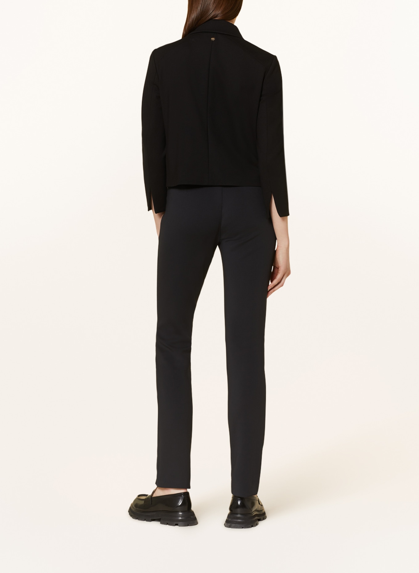 MARC CAIN Bunda hranatého střihu: 900 BLACK