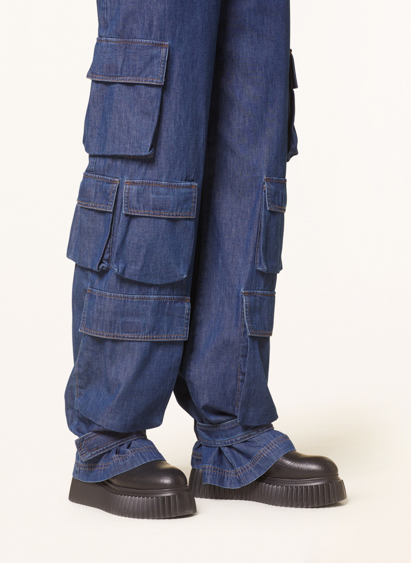 HUGO Cargo pants HACALU in denim look, Color: 420 MEDIUM BLUE (Image 5)