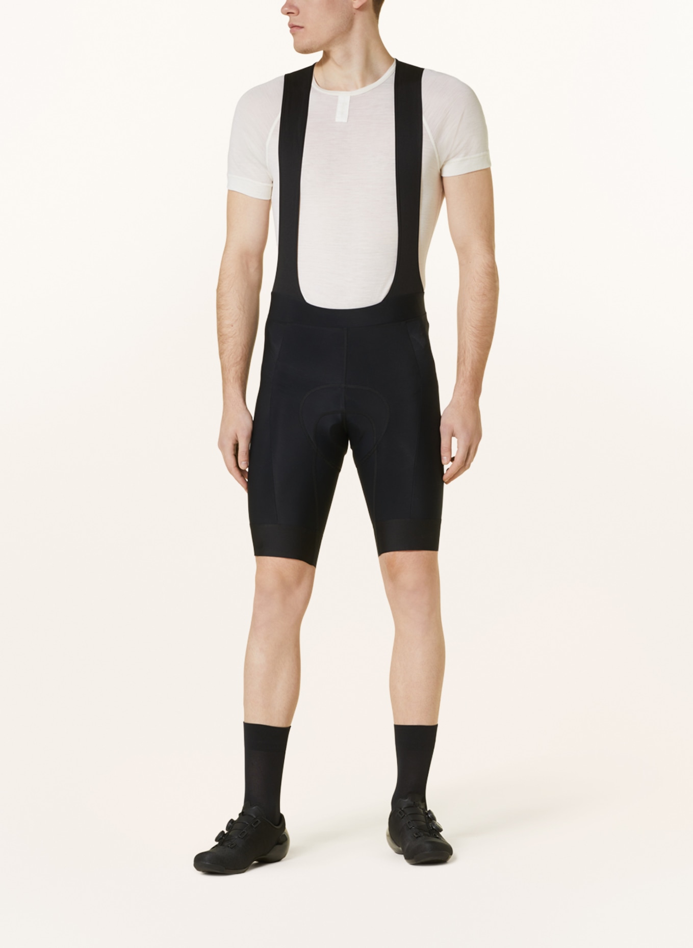 Rapha Radhose CORE mit Trägern und gepolstertem Einsatz: SCHWARZ