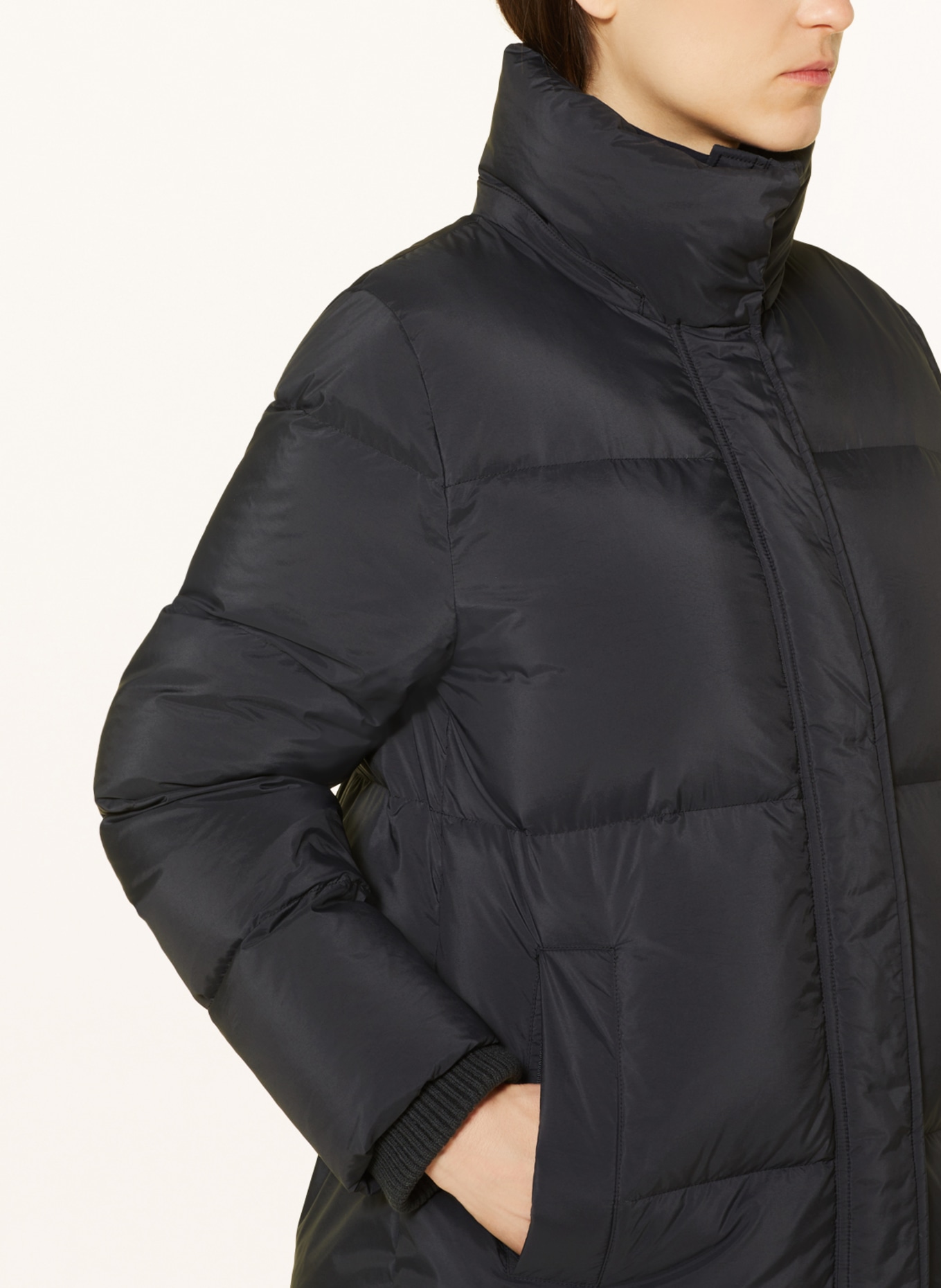s.Oliver BLACK LABEL Péřový kabát s odnímatelnou kapucí, Barva: ČERNÁ (Obrázek 6)