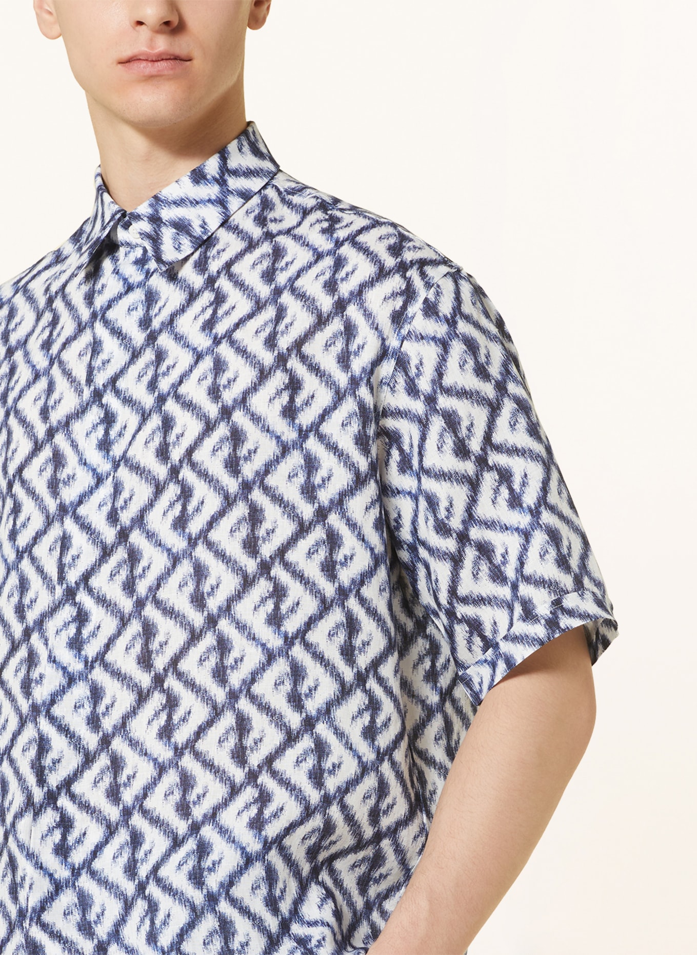 FENDI Short sleeve shirt comfort fit in linen, Color: DARK BLUE/ WHITE (Image 4)