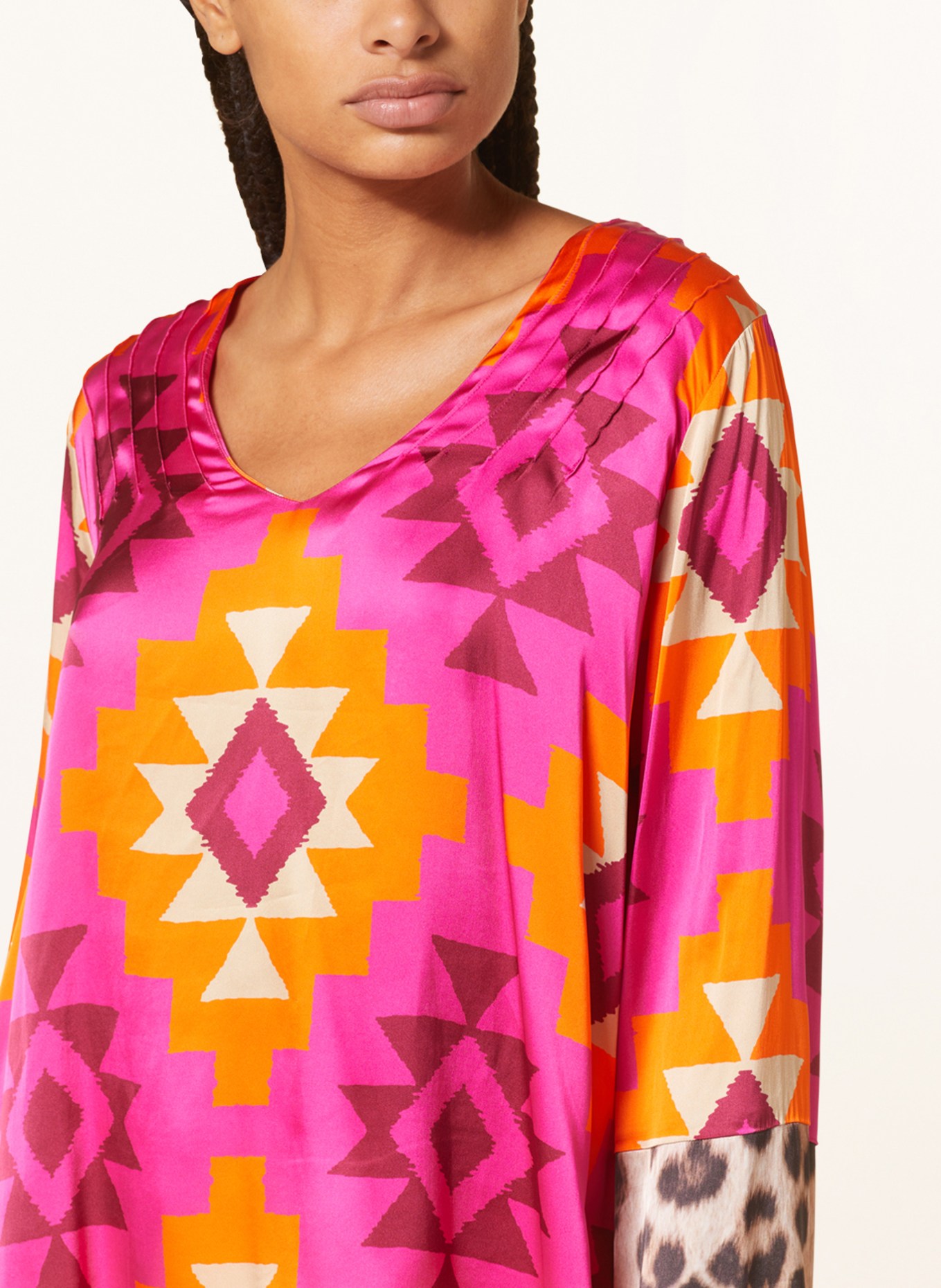 Grace Shirt blouse in satin, Color: PINK/ ORANGE/ FUCHSIA (Image 4)