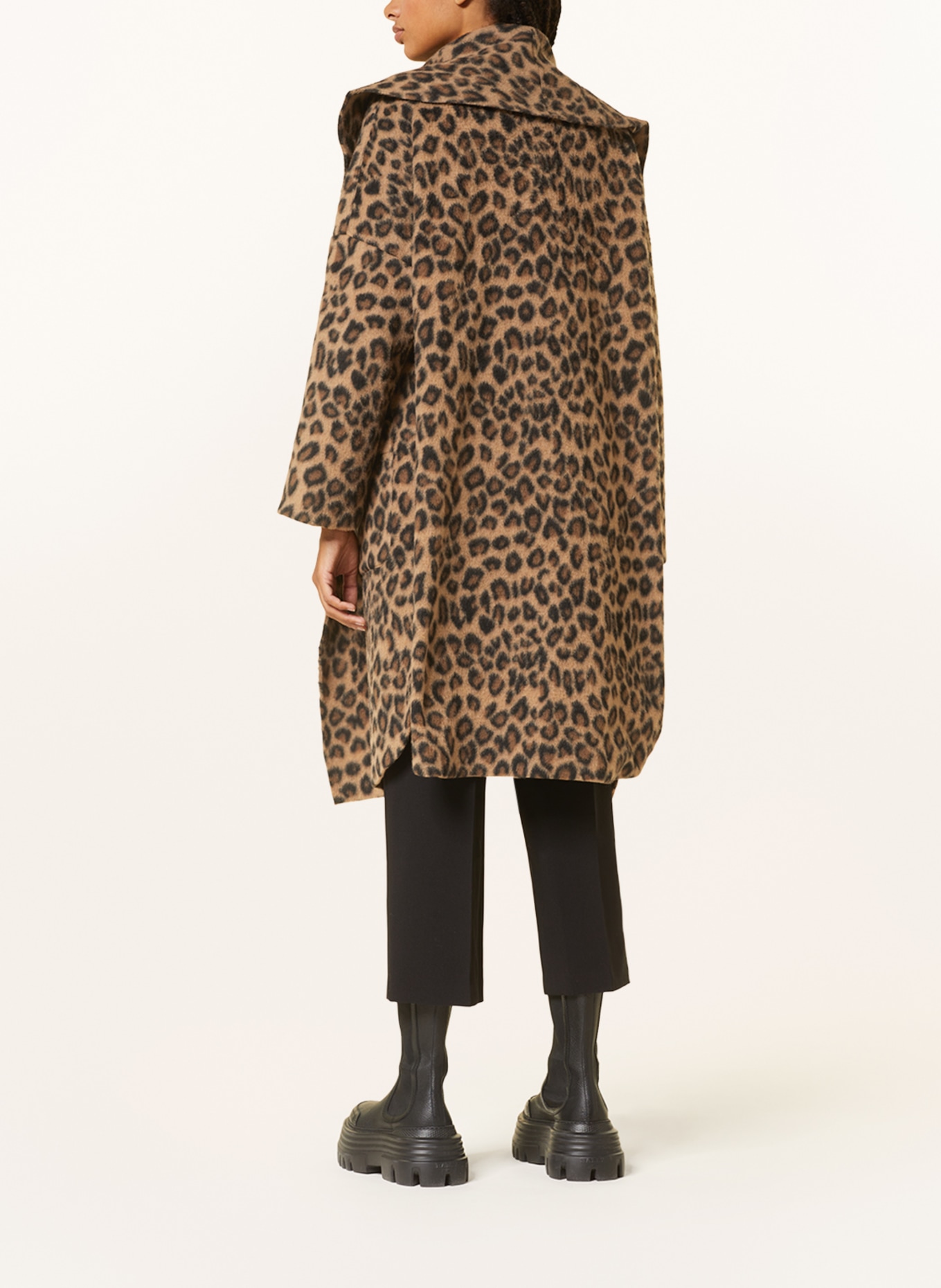 Grace Oversized coat, Color: LIGHT BROWN/ BROWN (Image 3)