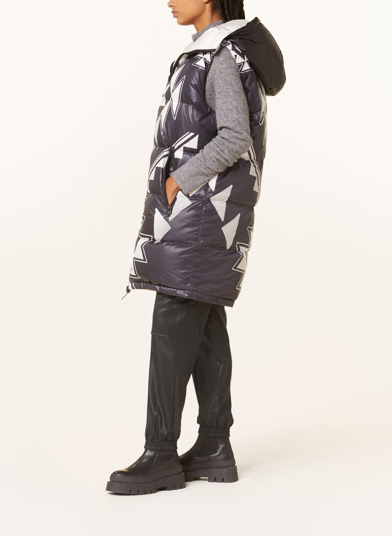 Grace Reversible down vest, Color: BLACK/ ECRU (Image 5)