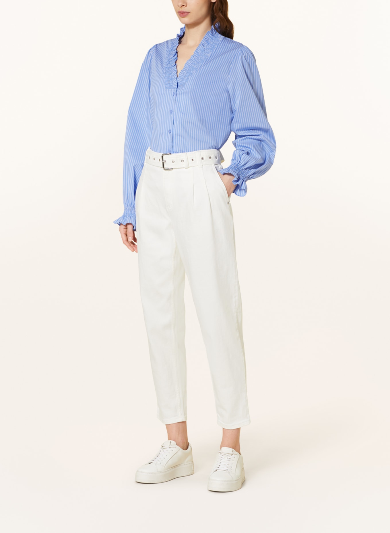 NEO NOIR Bluse BRIELLE: HELLBLAU/ WEISS