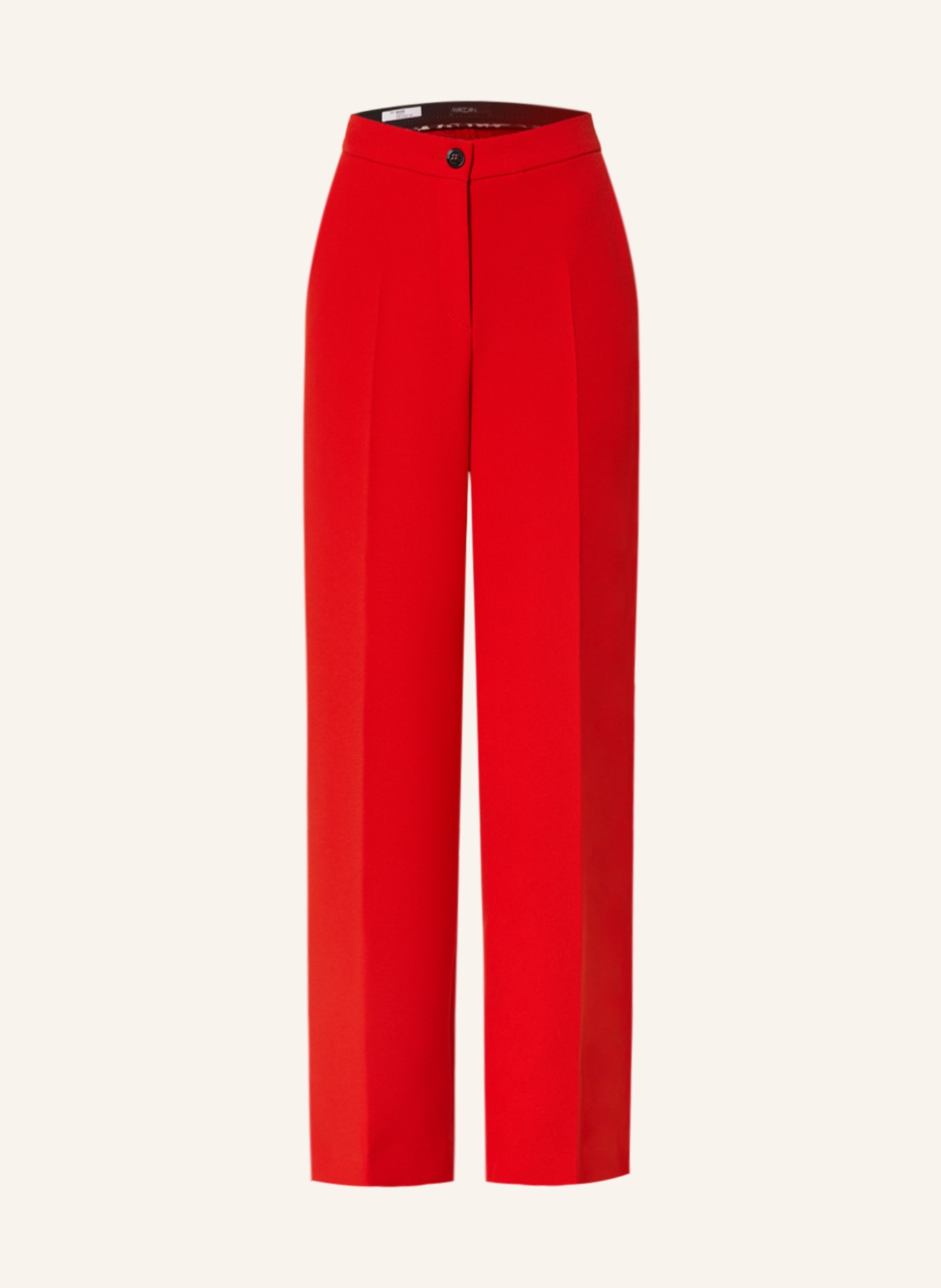Victoria Beckham steps out for some retail therapy in bright red trousers |  Daily Mail Online