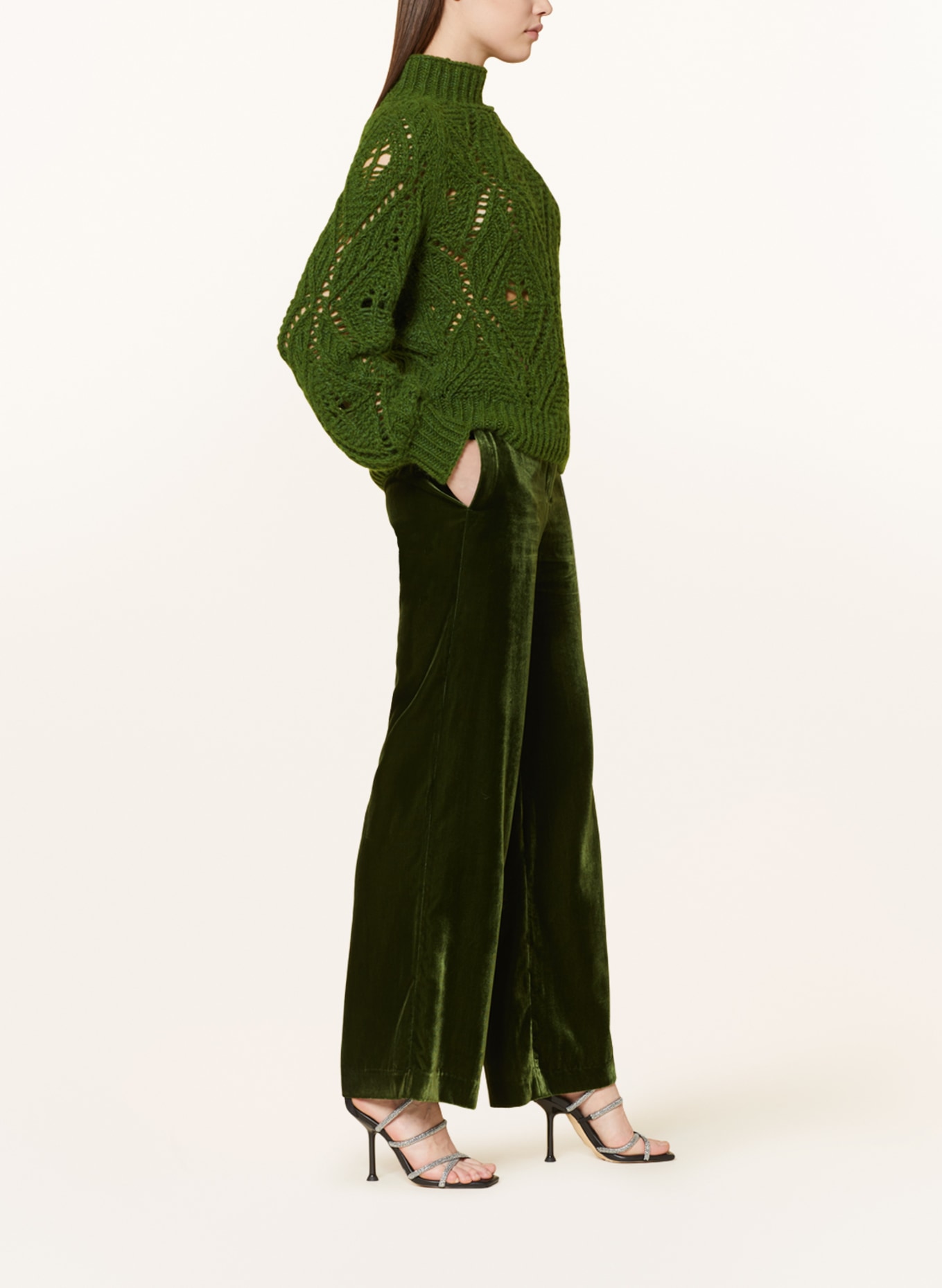 MARC CAIN Marlenehose aus Samt: 573 orient green