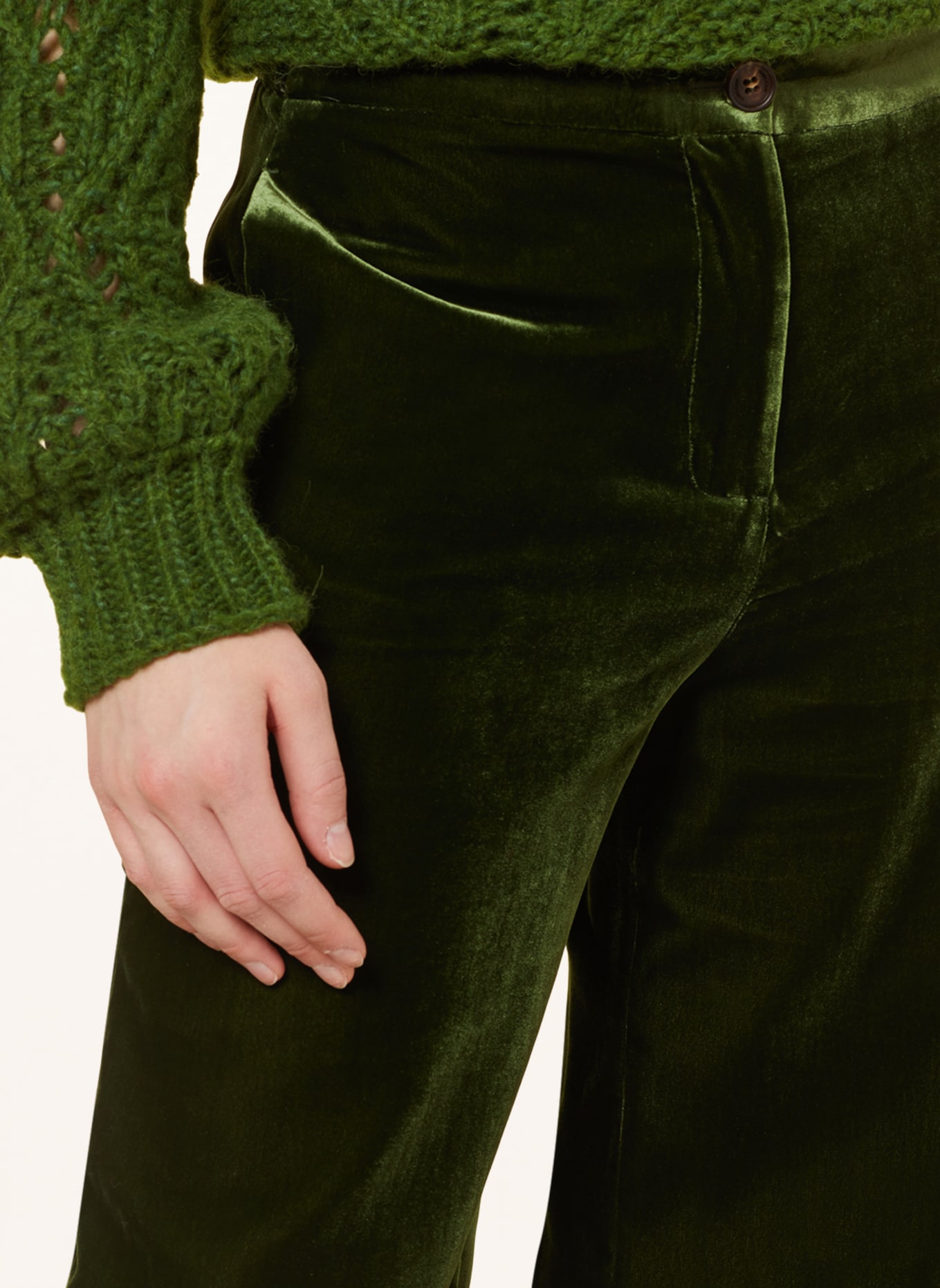 MARC CAIN Marlenehose aus Samt: 573 orient green