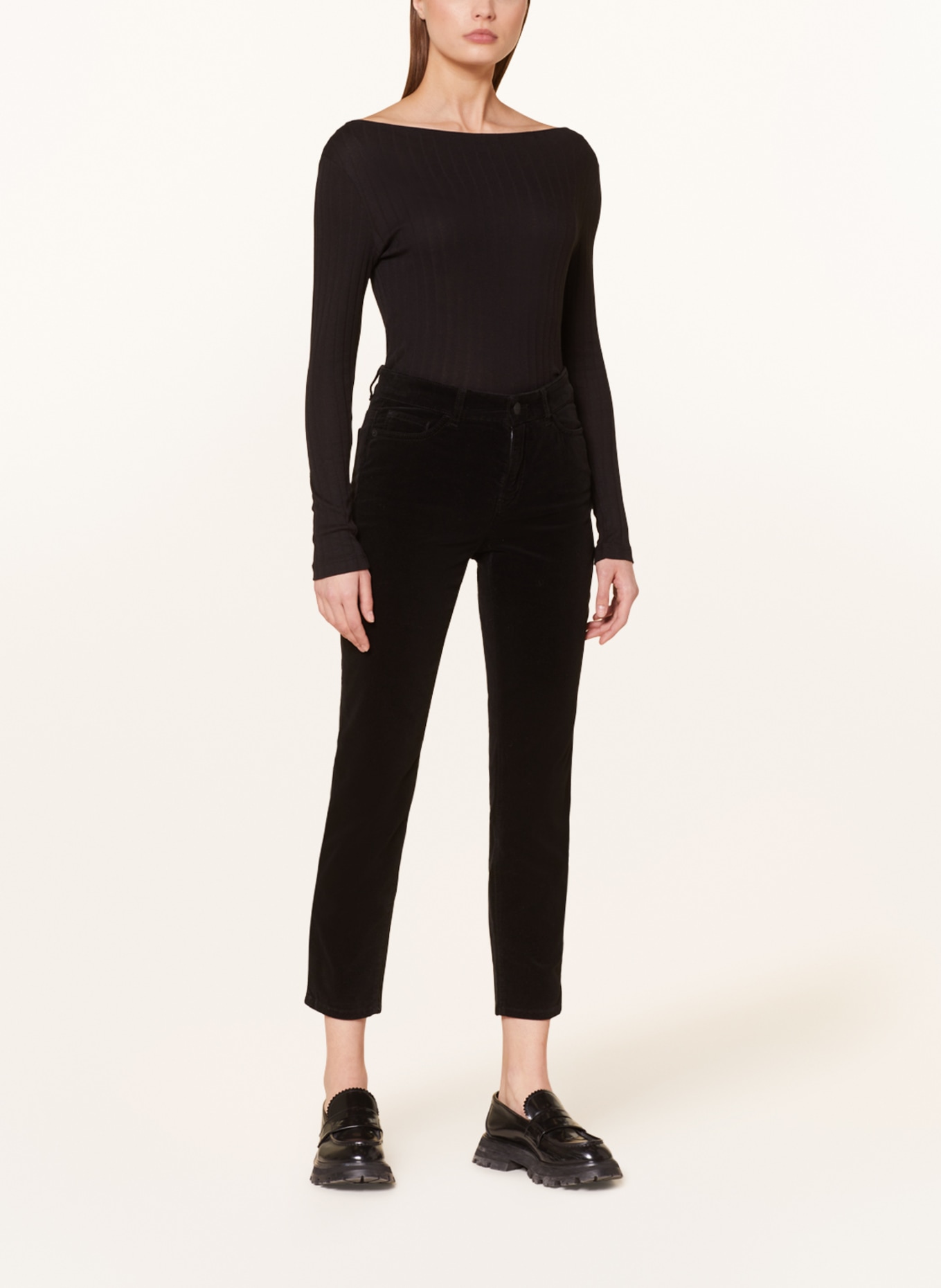 MARC CAIN Velvet trousers SILEA, Color: 900 BLACK (Image 2)