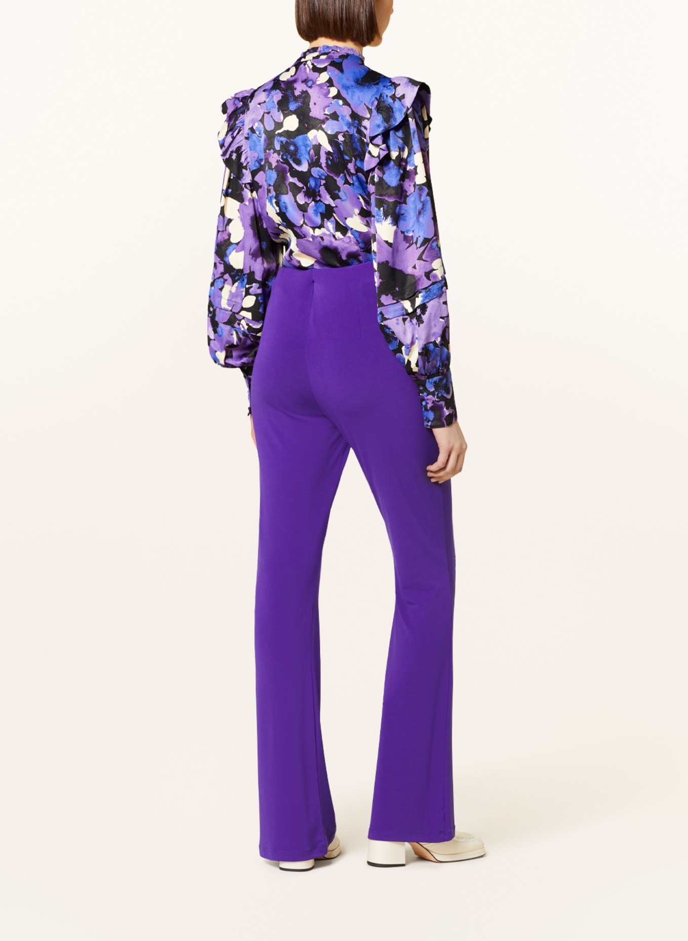 FABIENNE CHAPOT Satin blouse PHILO with ruffles, Color: PURPLE/ BLACK/ ECRU (Image 3)
