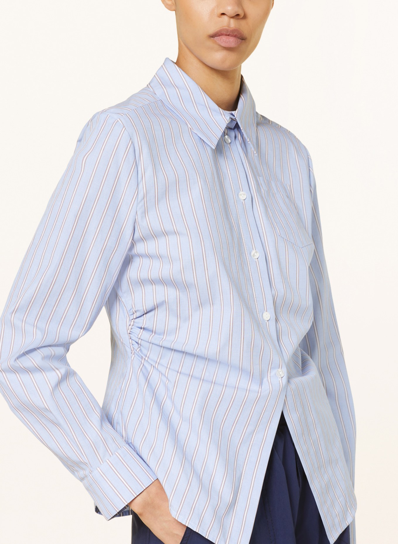 BAUM UND PFERDGARTEN Shirt blouse MARIA, Color: LIGHT BLUE/ WHITE (Image 4)