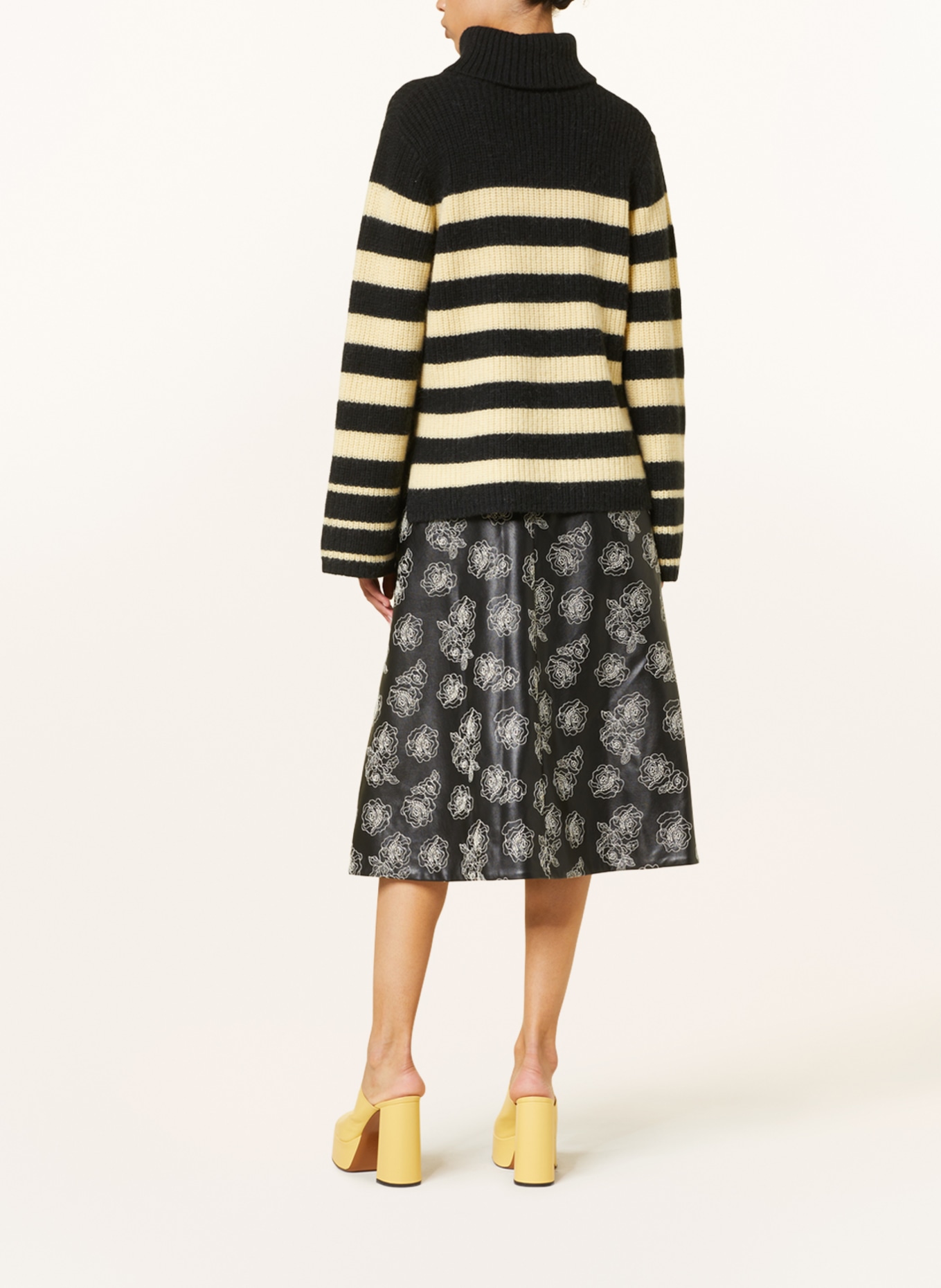 BAUM UND PFERDGARTEN Skirt SHARI in leather look, Color: BLACK/ WHITE (Image 3)