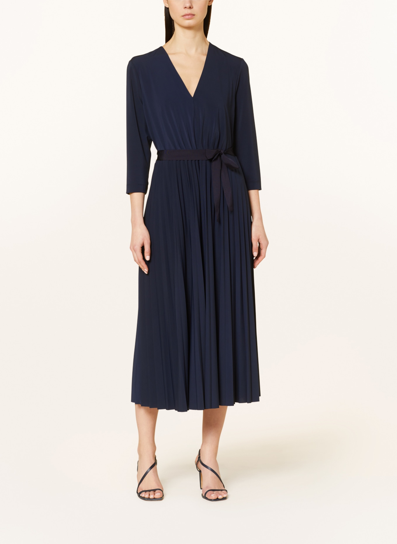 ELENA MIRO Kleid mit Plissees: DUNKELBLAU