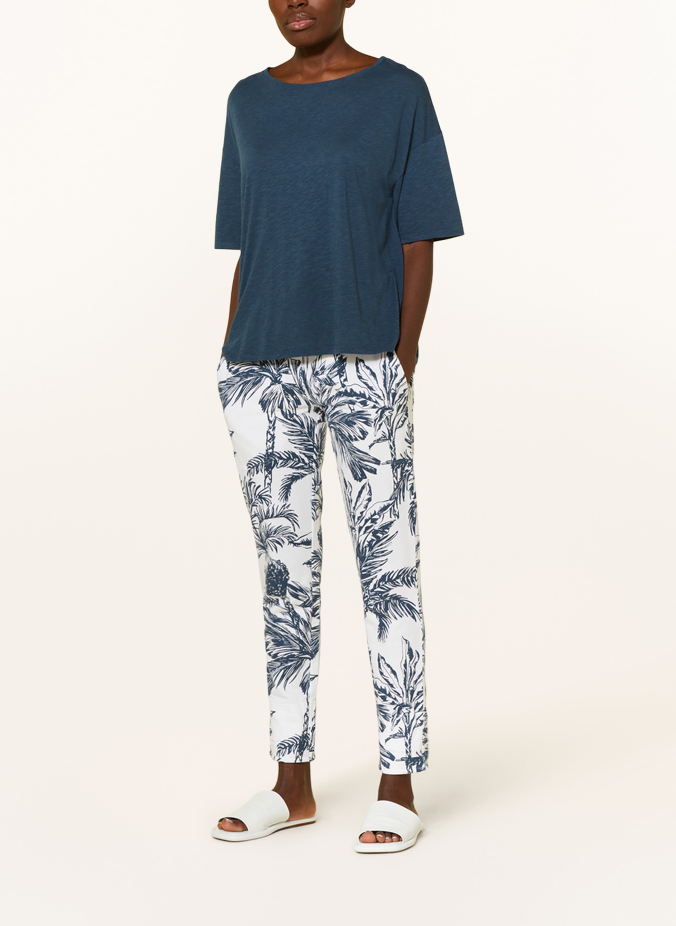 Juvia Sweatpants CATHY, Color: WHITE/ DARK BLUE (Image 2)