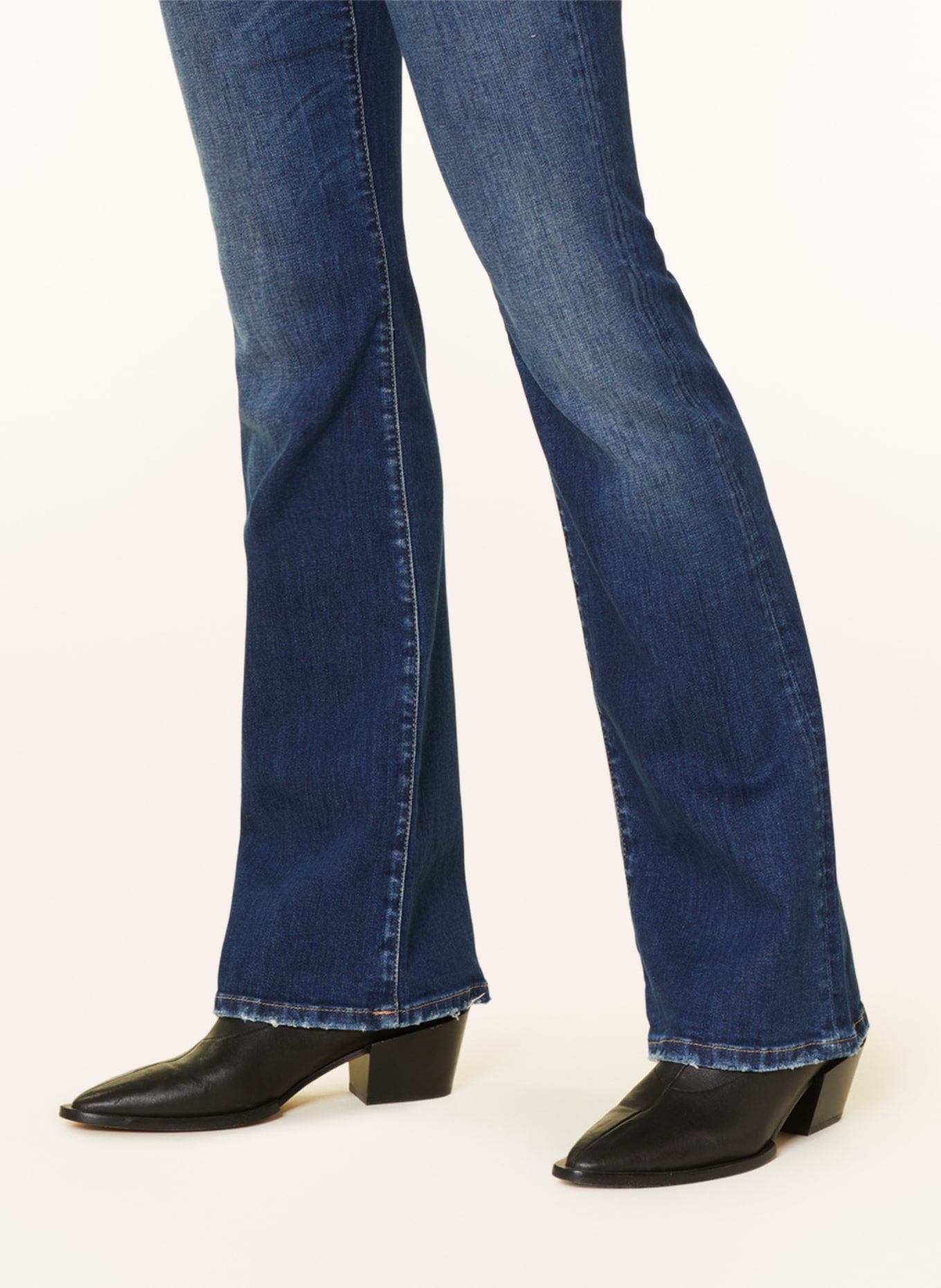 THE.NIM STANDARD Bootcut Jeans TRACY, Farbe: W799-NIB DARK WASHE BLUE (Bild 5)