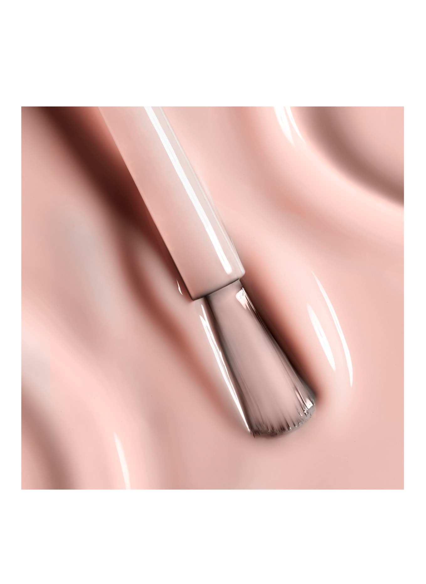 CHANEL LE VERNIS: 113 FAUSSAIRE