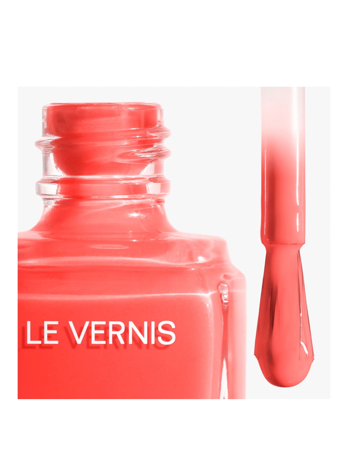 CHANEL LE VERNIS: 121 PREMIÈRE DAME