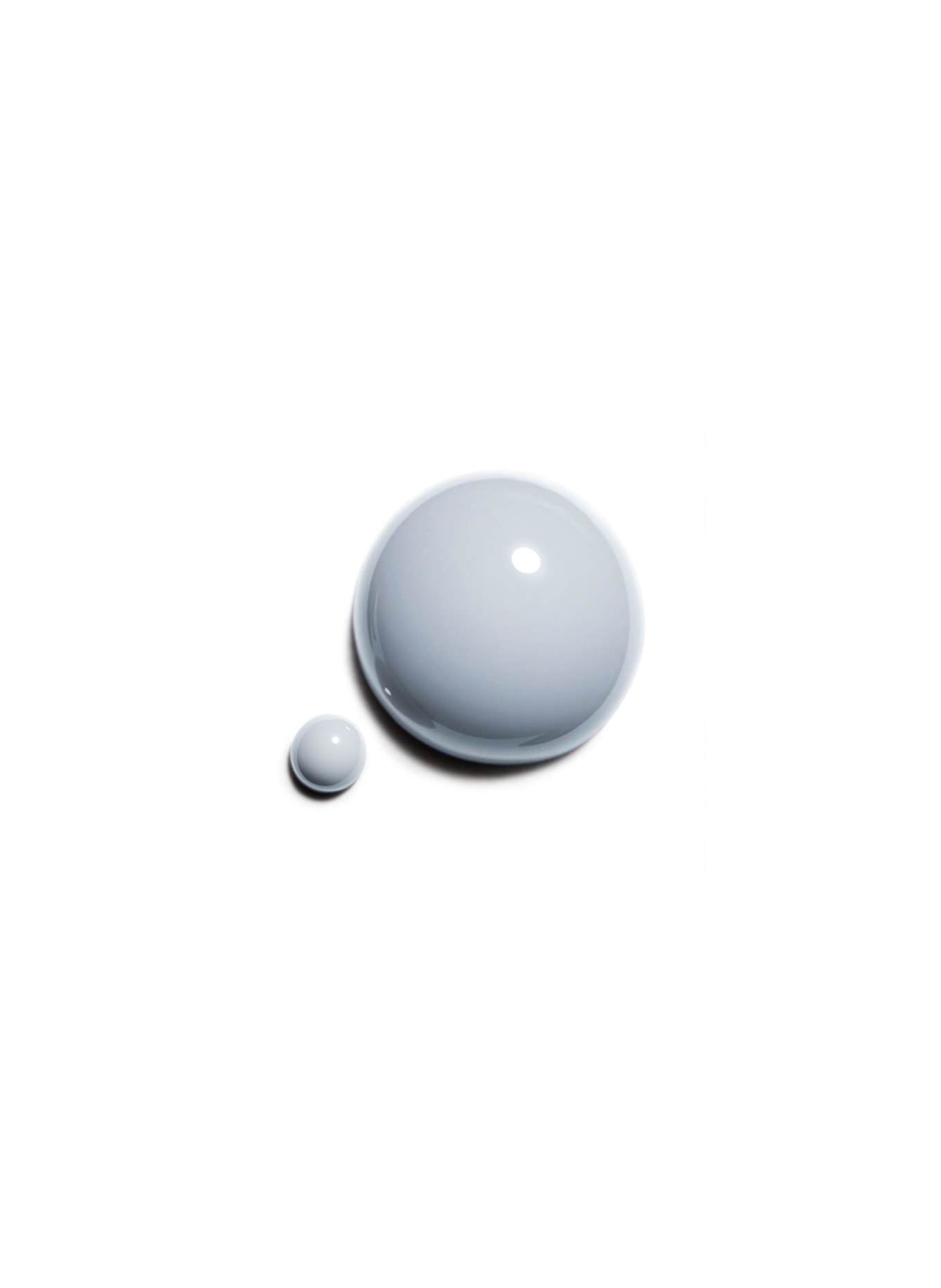 CHANEL LE VERNIS: 125 MUSE