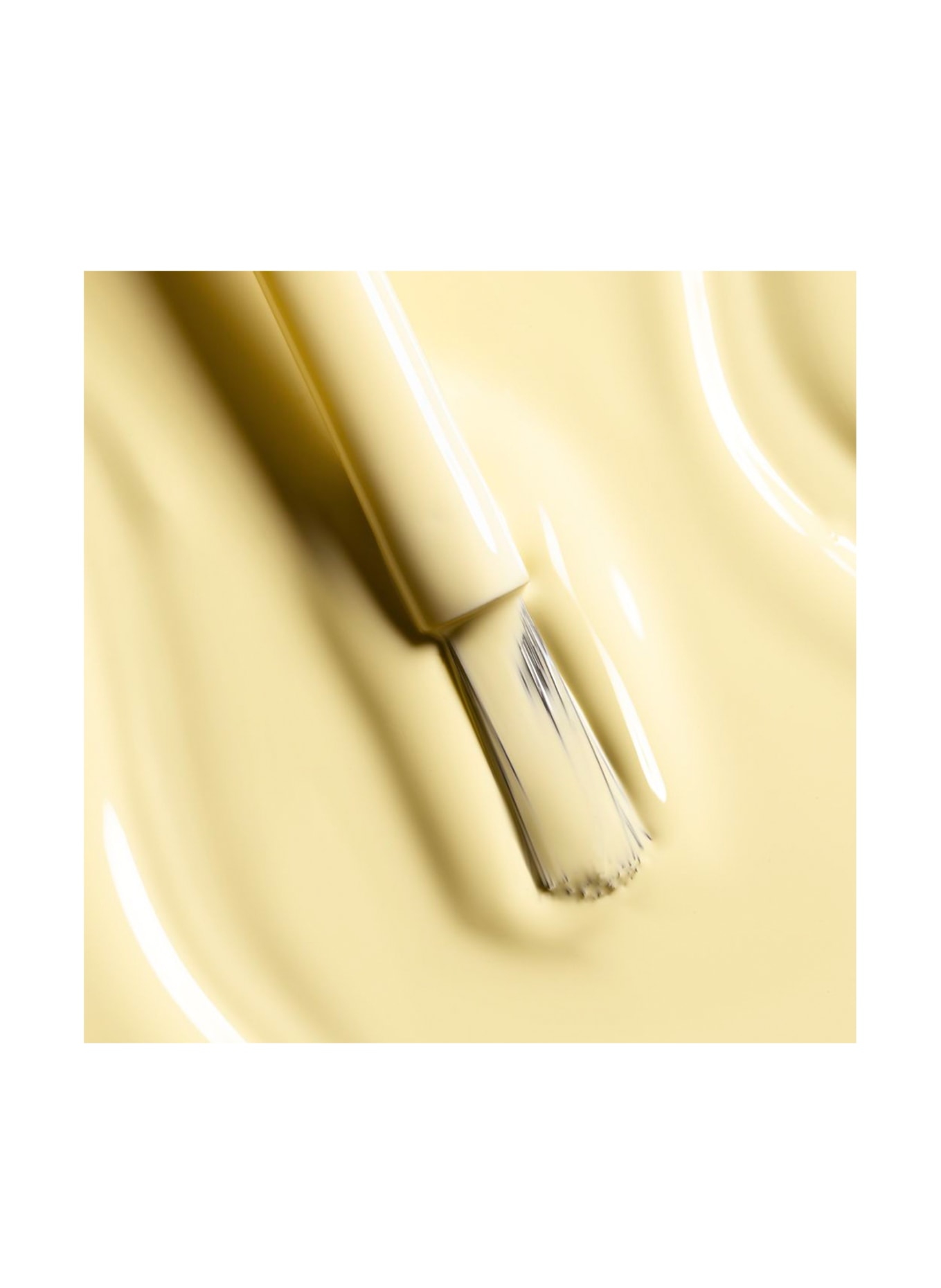 CHANEL LE VERNIS: 129 OVNI