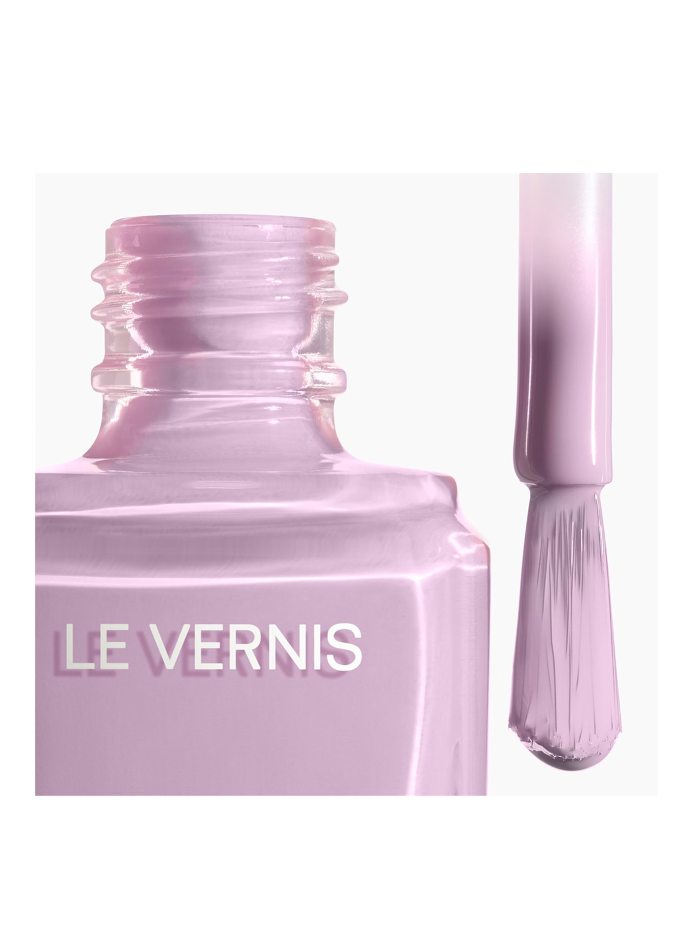 CHANEL LE VERNIS: 135 IMMORTELLE