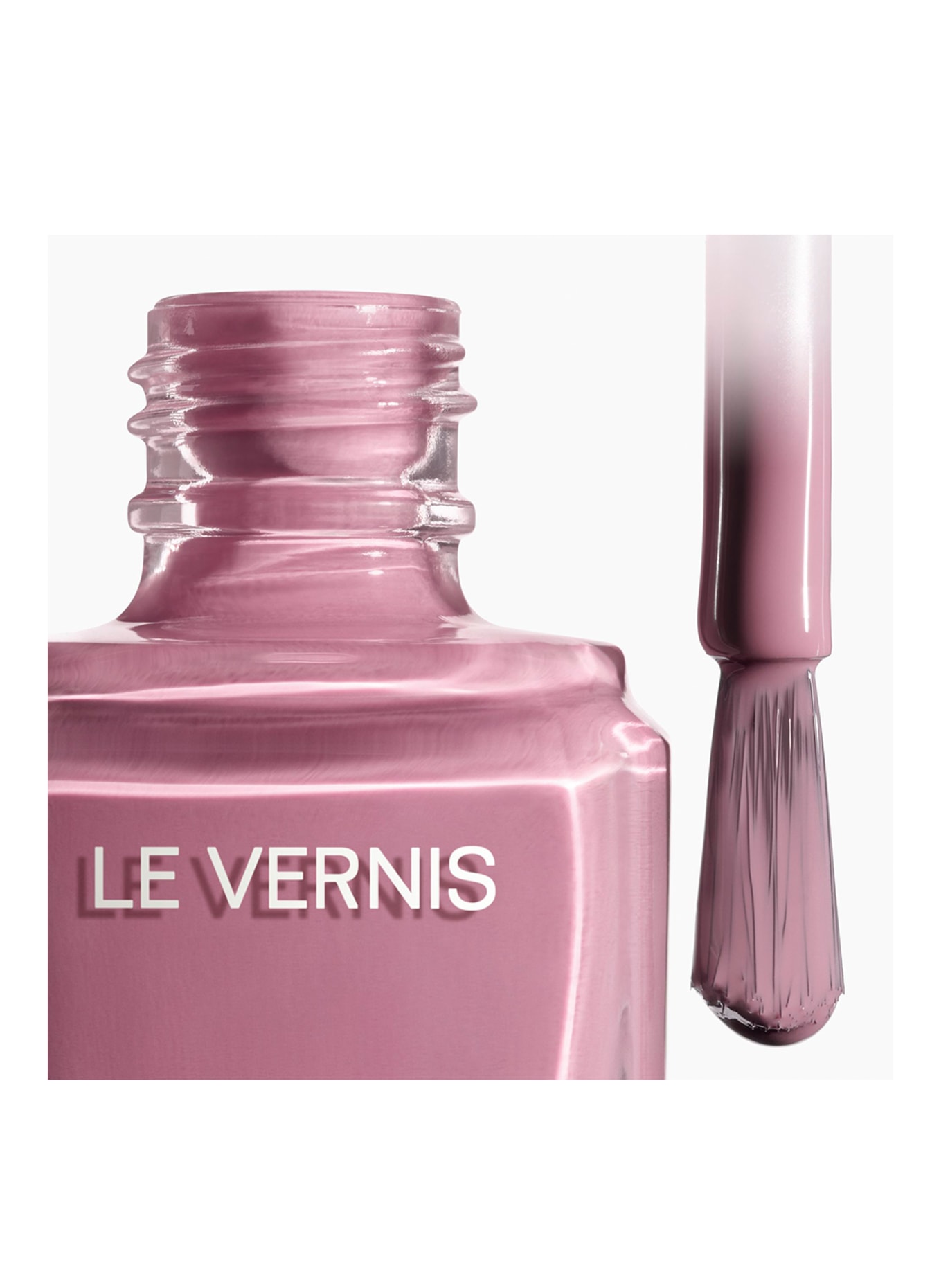 CHANEL LE VERNIS: 137 SORCIÈRE