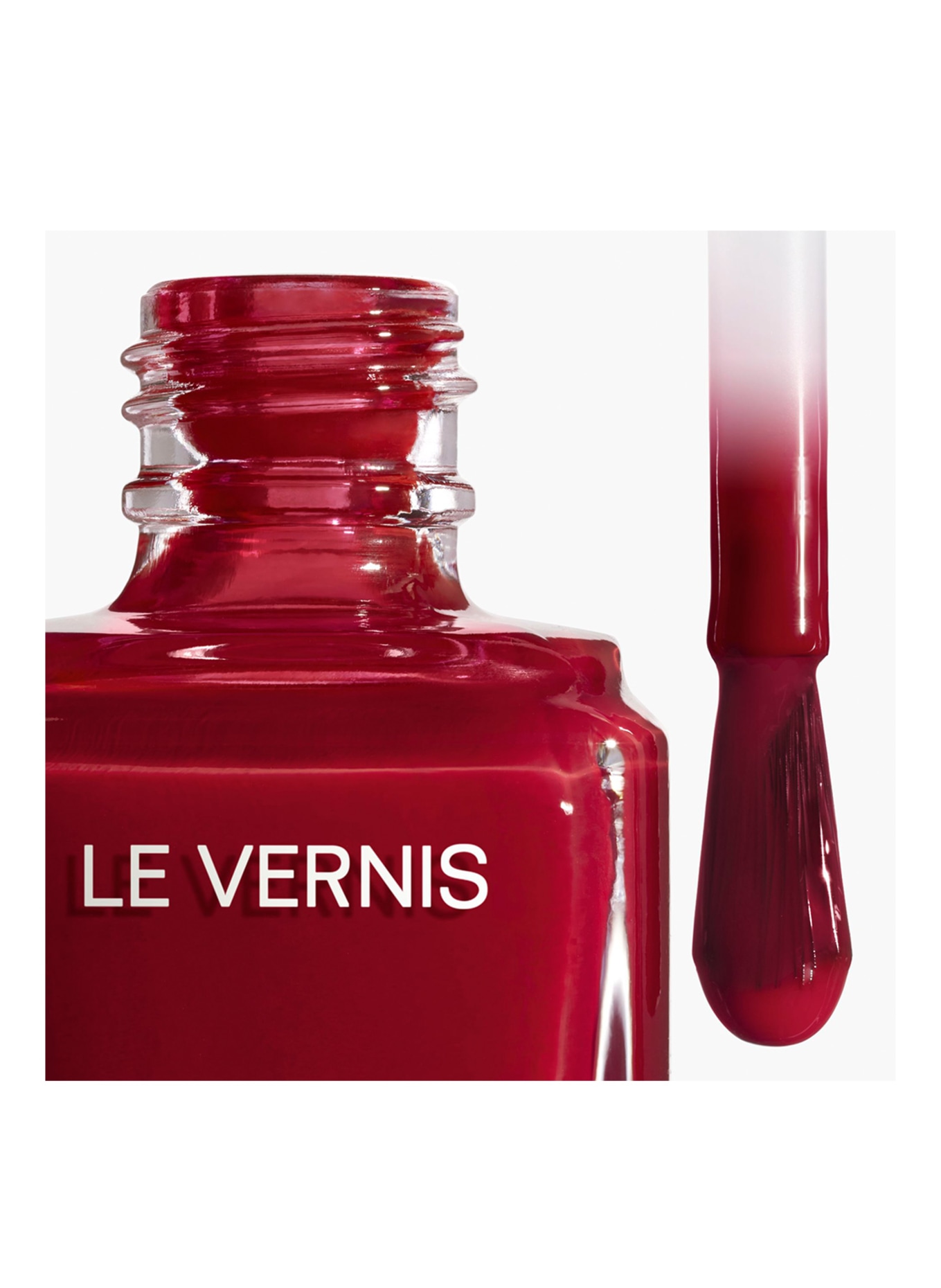 CHANEL LE VERNIS: 153 POMPIER