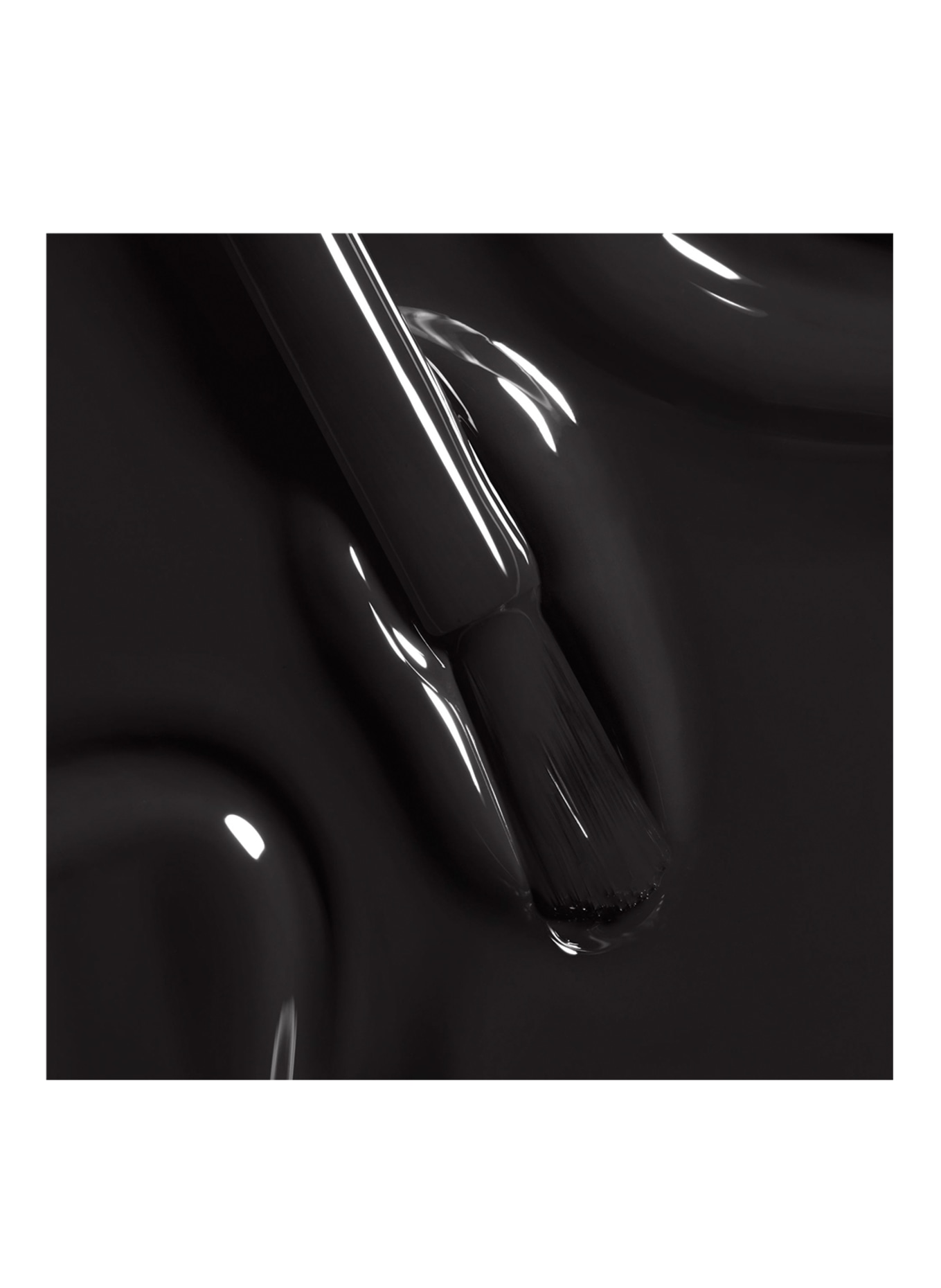 CHANEL LE VERNIS: 161 LE DIABLE EN CHANEL