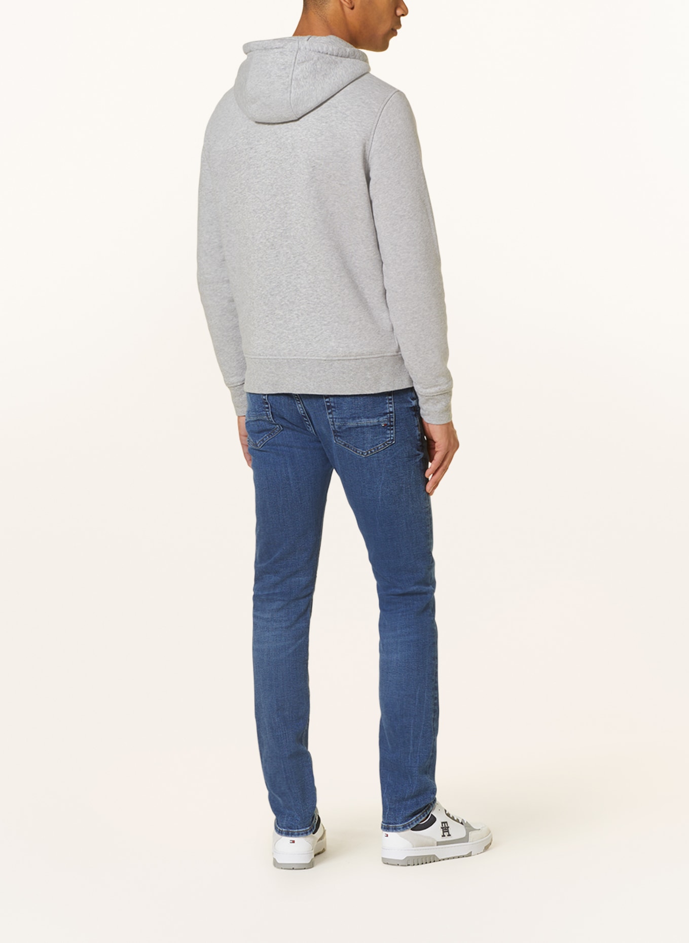 TOMMY HILFIGER Hoodie: GRAU